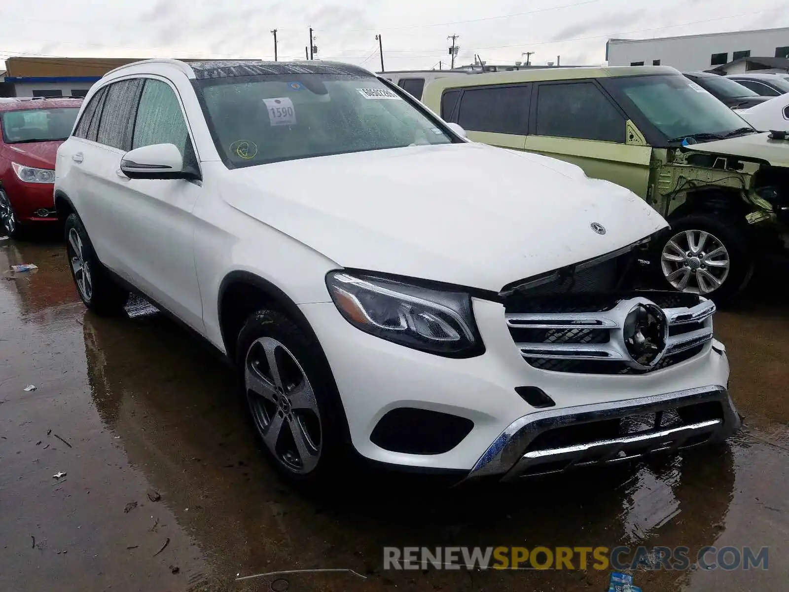 1 Photograph of a damaged car WDC0G4JB4KV159798 MERCEDES-BENZ GLC 300 2019