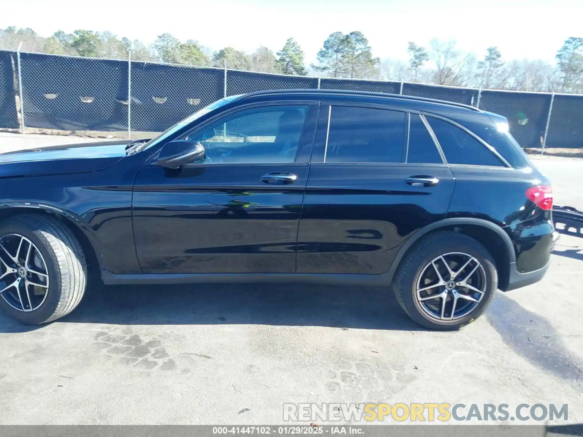 15 Photograph of a damaged car WDC0G4JB4KV160045 MERCEDES-BENZ GLC 300 2019