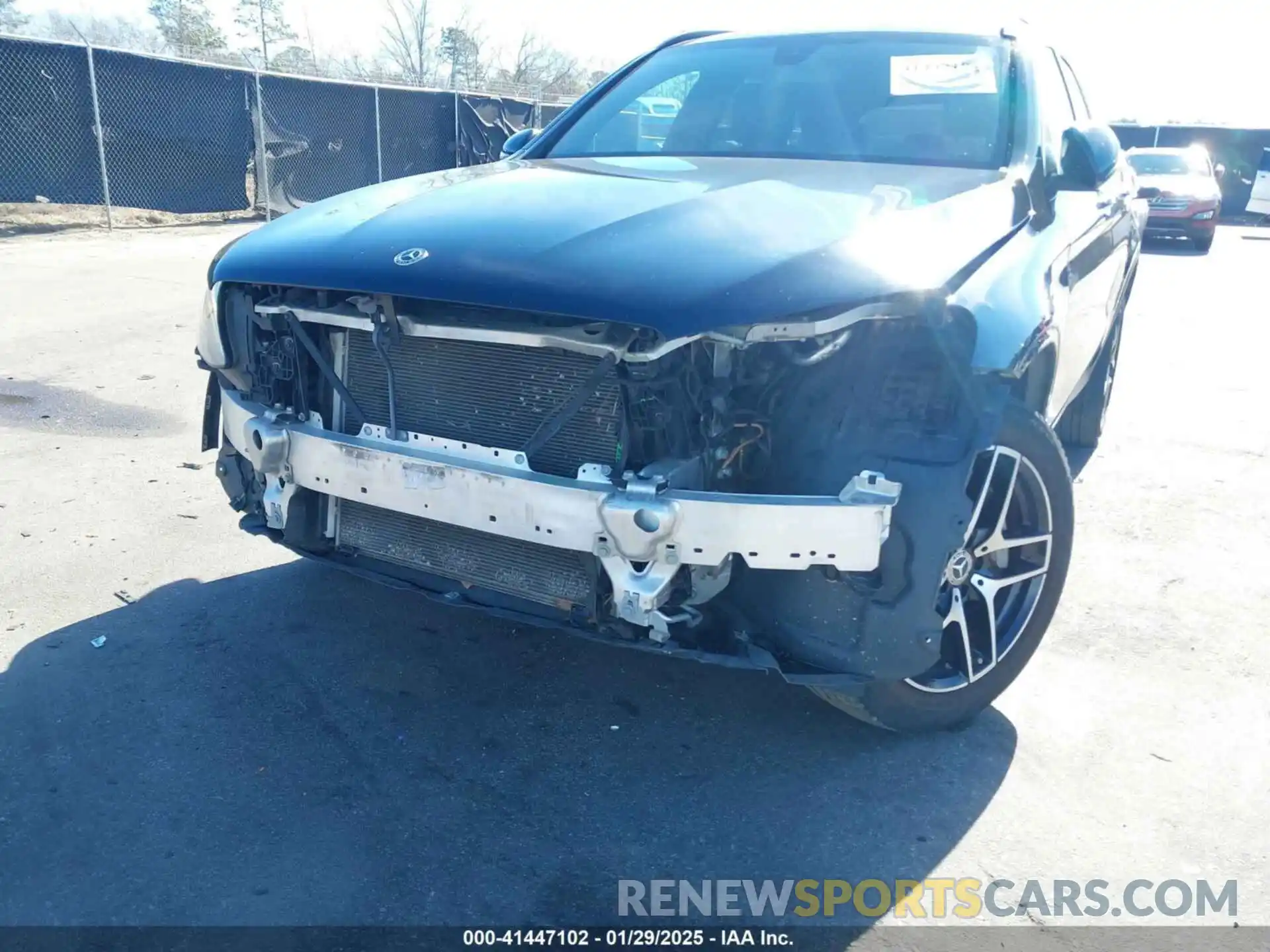 6 Photograph of a damaged car WDC0G4JB4KV160045 MERCEDES-BENZ GLC 300 2019