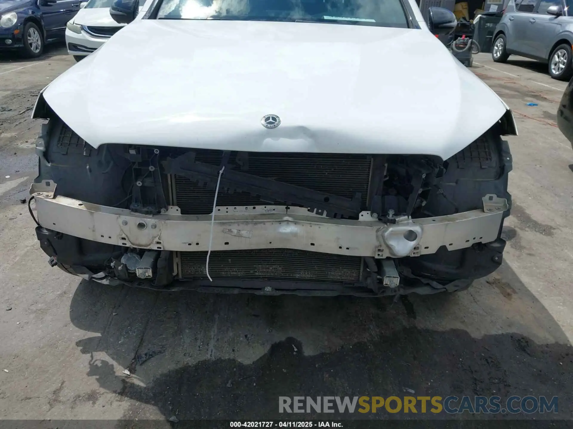 6 Photograph of a damaged car WDC0G4JB5KV123666 MERCEDES-BENZ GLC 300 2019