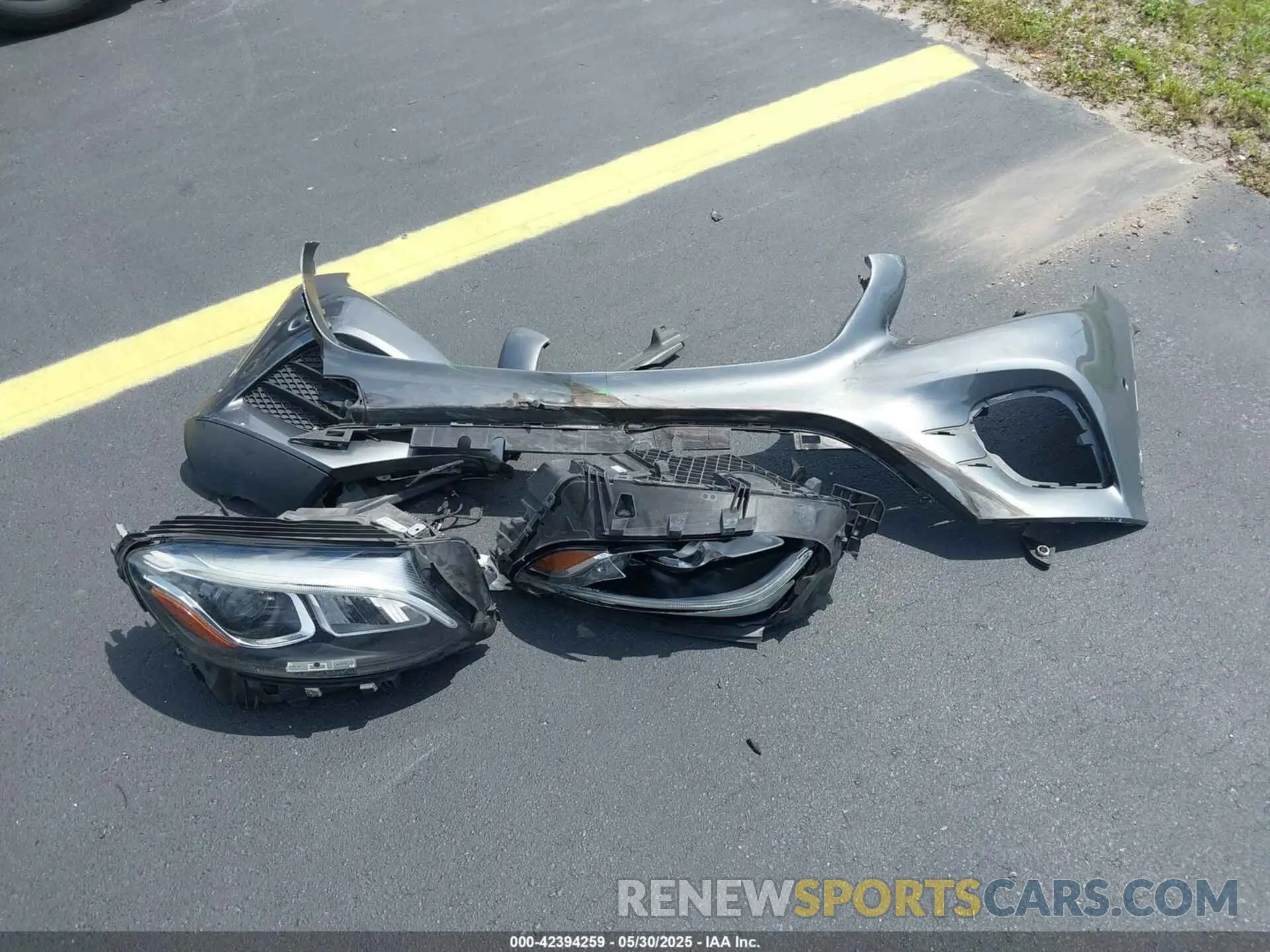12 Photograph of a damaged car WDC0G4JB6K1000255 MERCEDES-BENZ GLC 300 2019