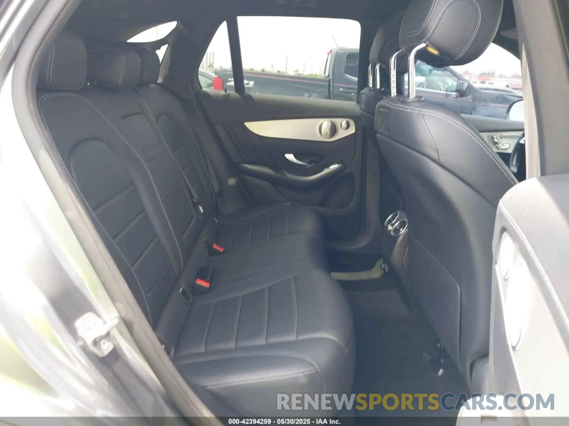 8 Photograph of a damaged car WDC0G4JB6K1000255 MERCEDES-BENZ GLC 300 2019