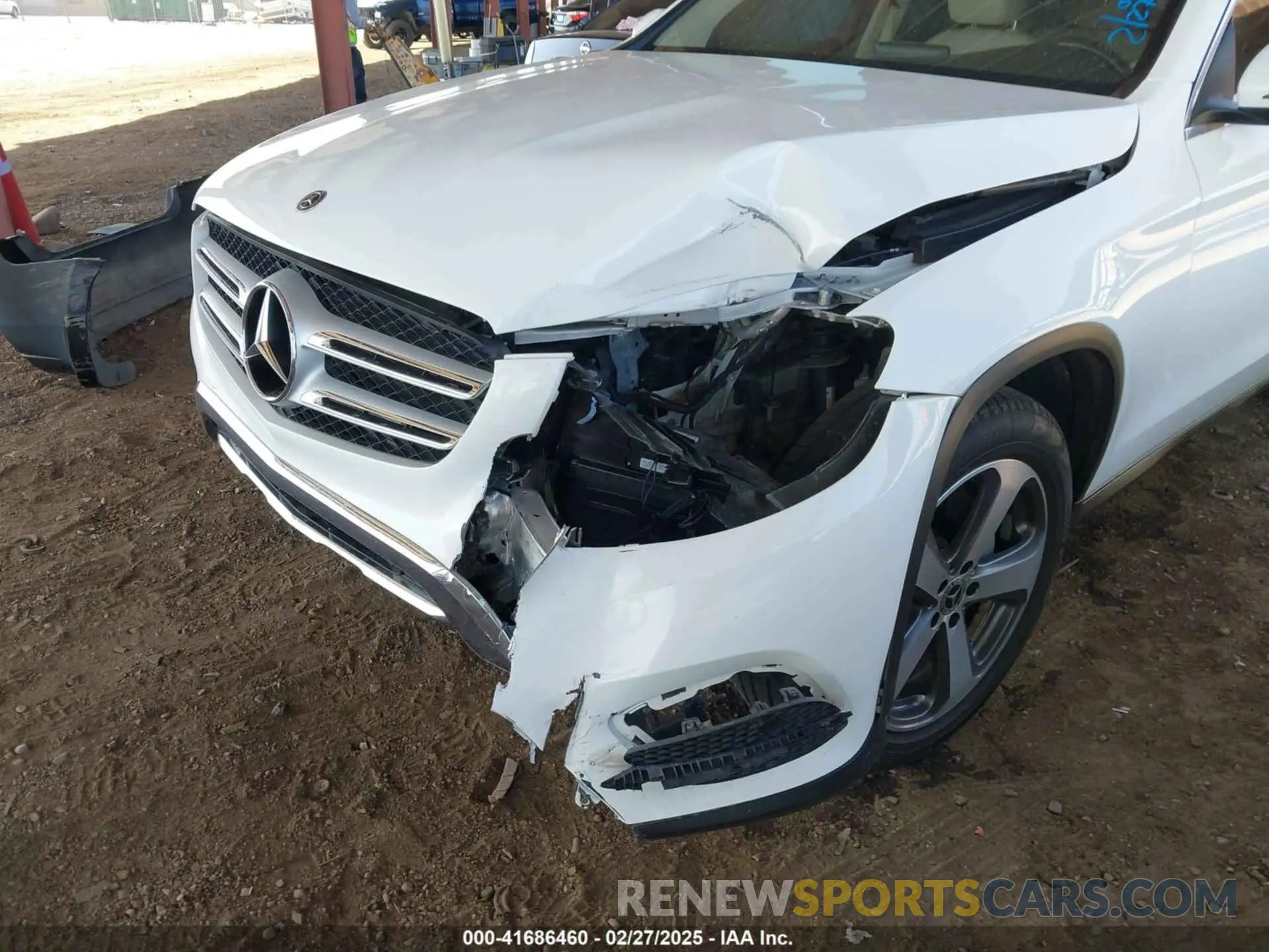 6 Photograph of a damaged car WDC0G4JB6KV136779 MERCEDES-BENZ GLC 300 2019