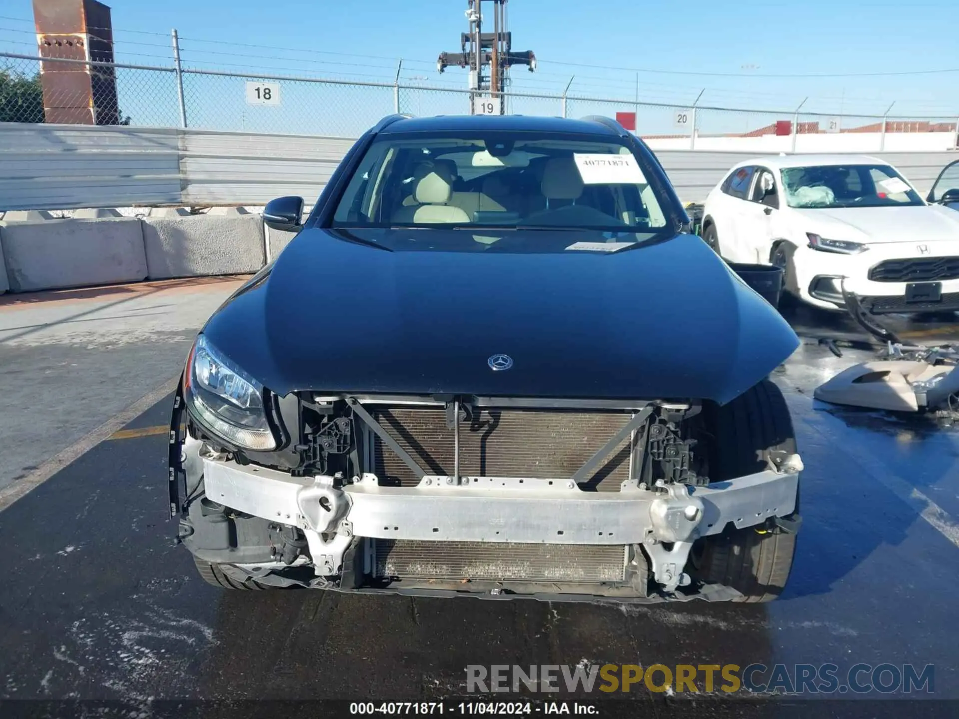 13 Photograph of a damaged car WDC0G4JB7KF549966 MERCEDES-BENZ GLC 300 2019
