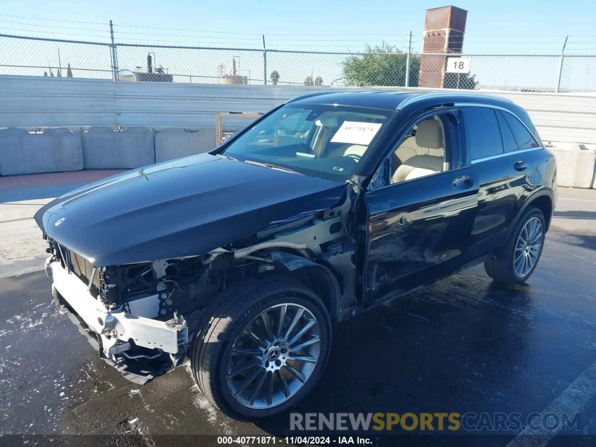 2 Photograph of a damaged car WDC0G4JB7KF549966 MERCEDES-BENZ GLC 300 2019