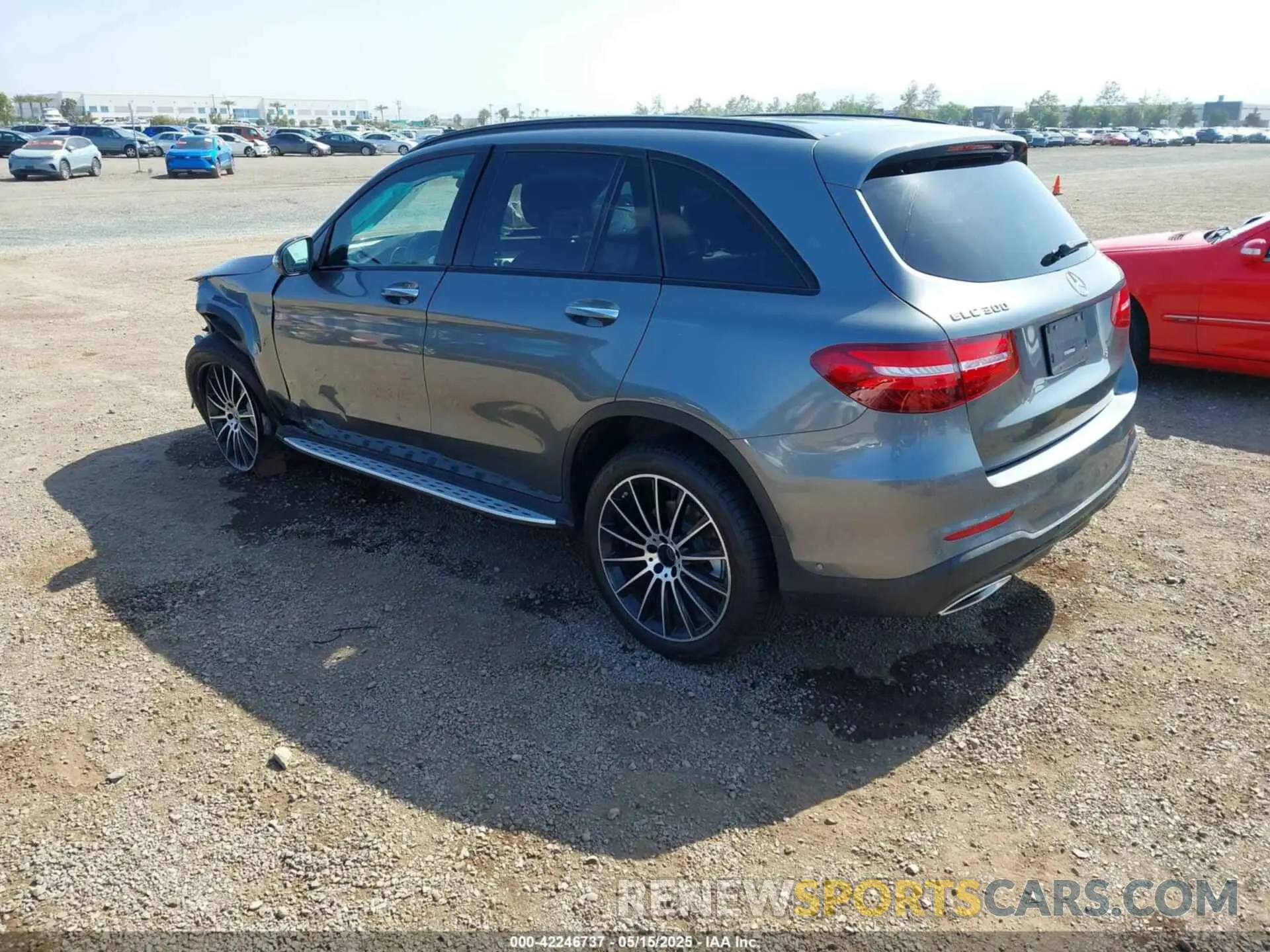 3 Photograph of a damaged car WDC0G4JB7KF600401 MERCEDES-BENZ GLC 300 2019