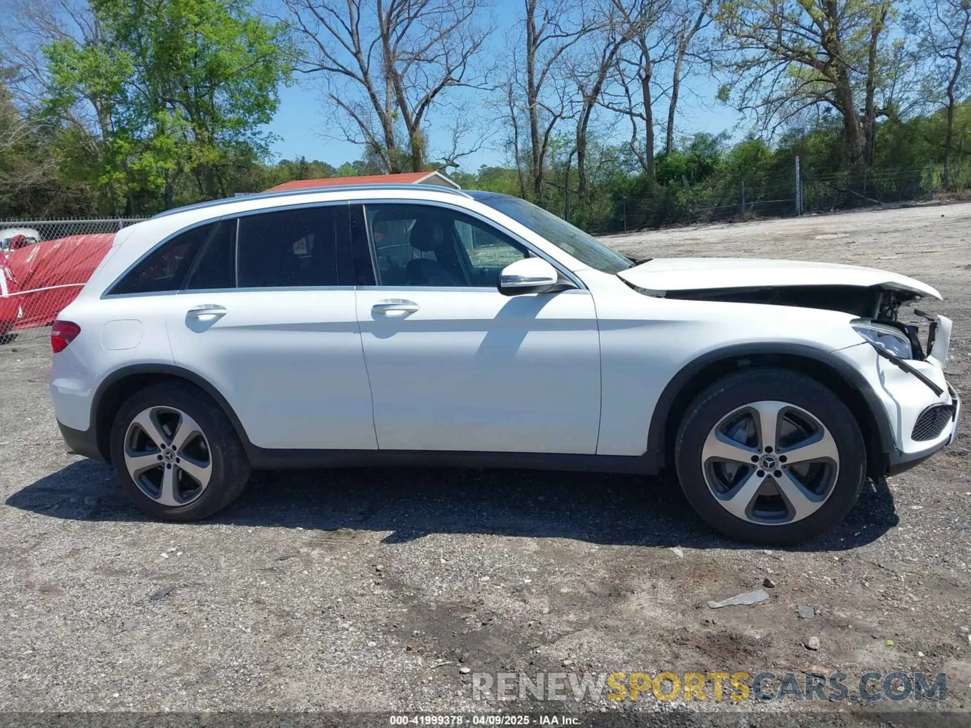 14 Photograph of a damaged car WDC0G4JB8KF594043 MERCEDES-BENZ GLC 300 2019