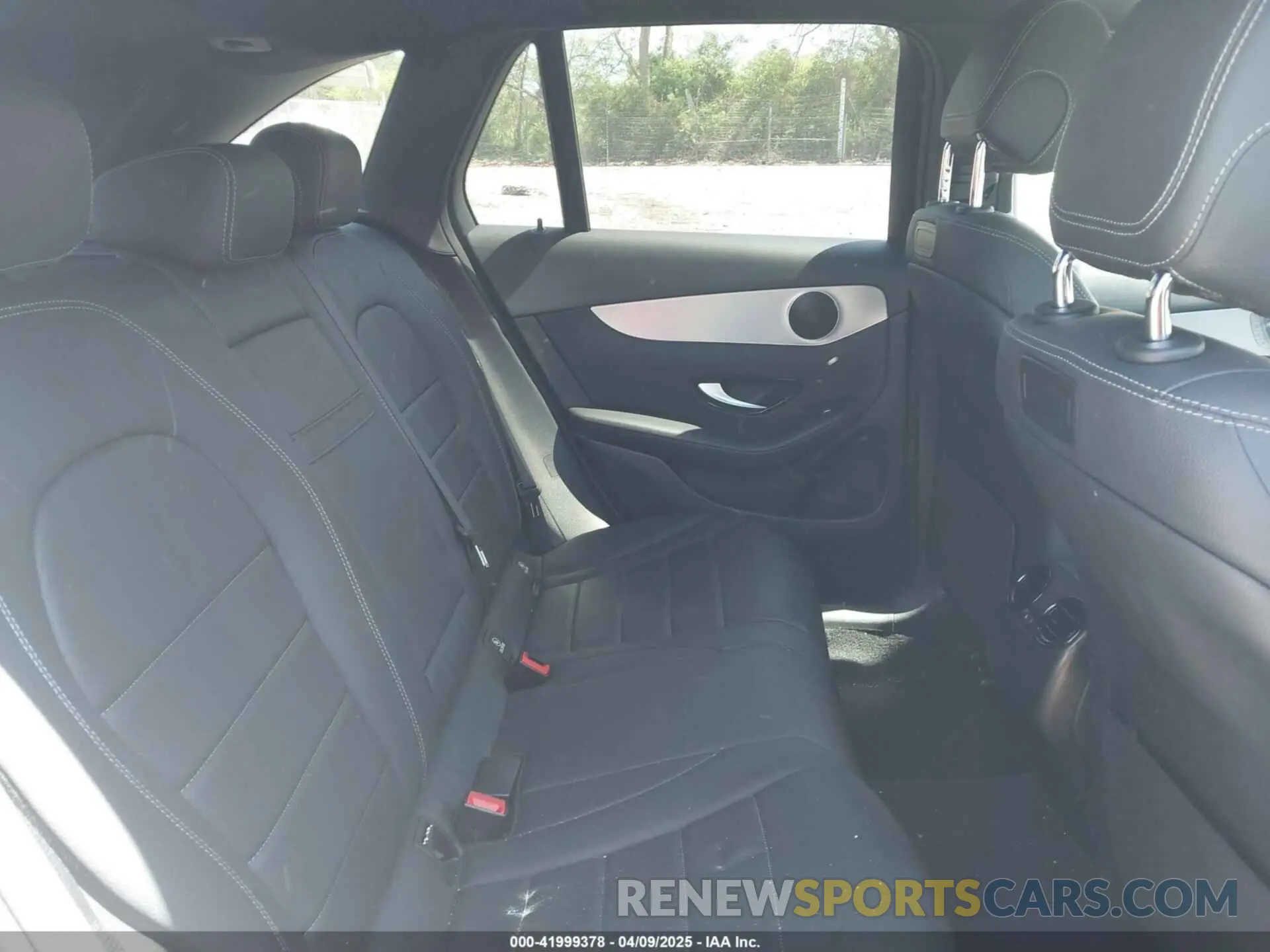8 Photograph of a damaged car WDC0G4JB8KF594043 MERCEDES-BENZ GLC 300 2019