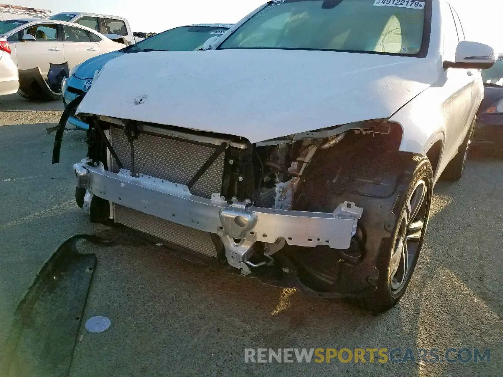 9 Photograph of a damaged car WDC0G4JB8KV163188 MERCEDES-BENZ GLC 300 2019
