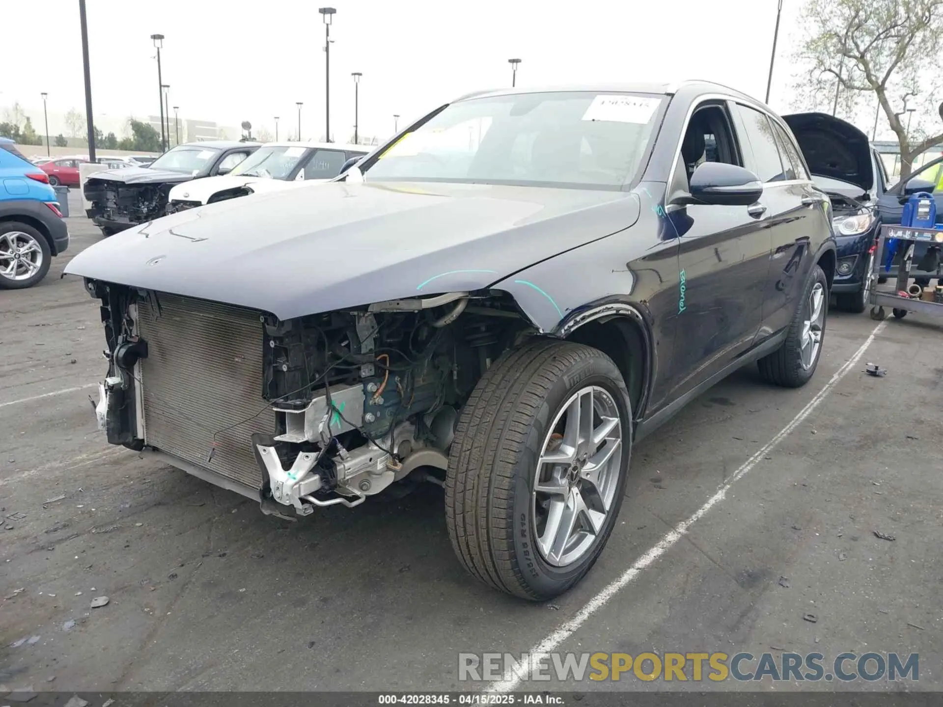 2 Photograph of a damaged car WDC0G4JB9KV123914 MERCEDES-BENZ GLC 300 2019