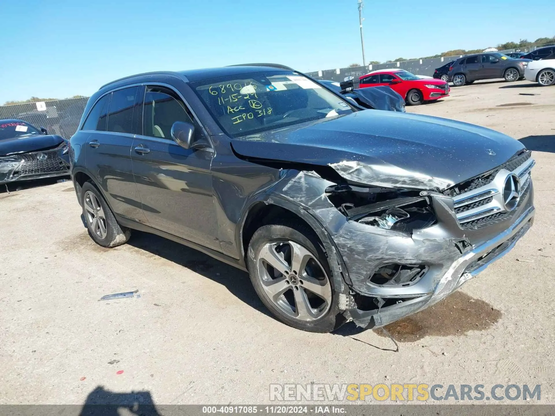 1 Photograph of a damaged car WDC0G4JB9KV160445 MERCEDES-BENZ GLC 300 2019