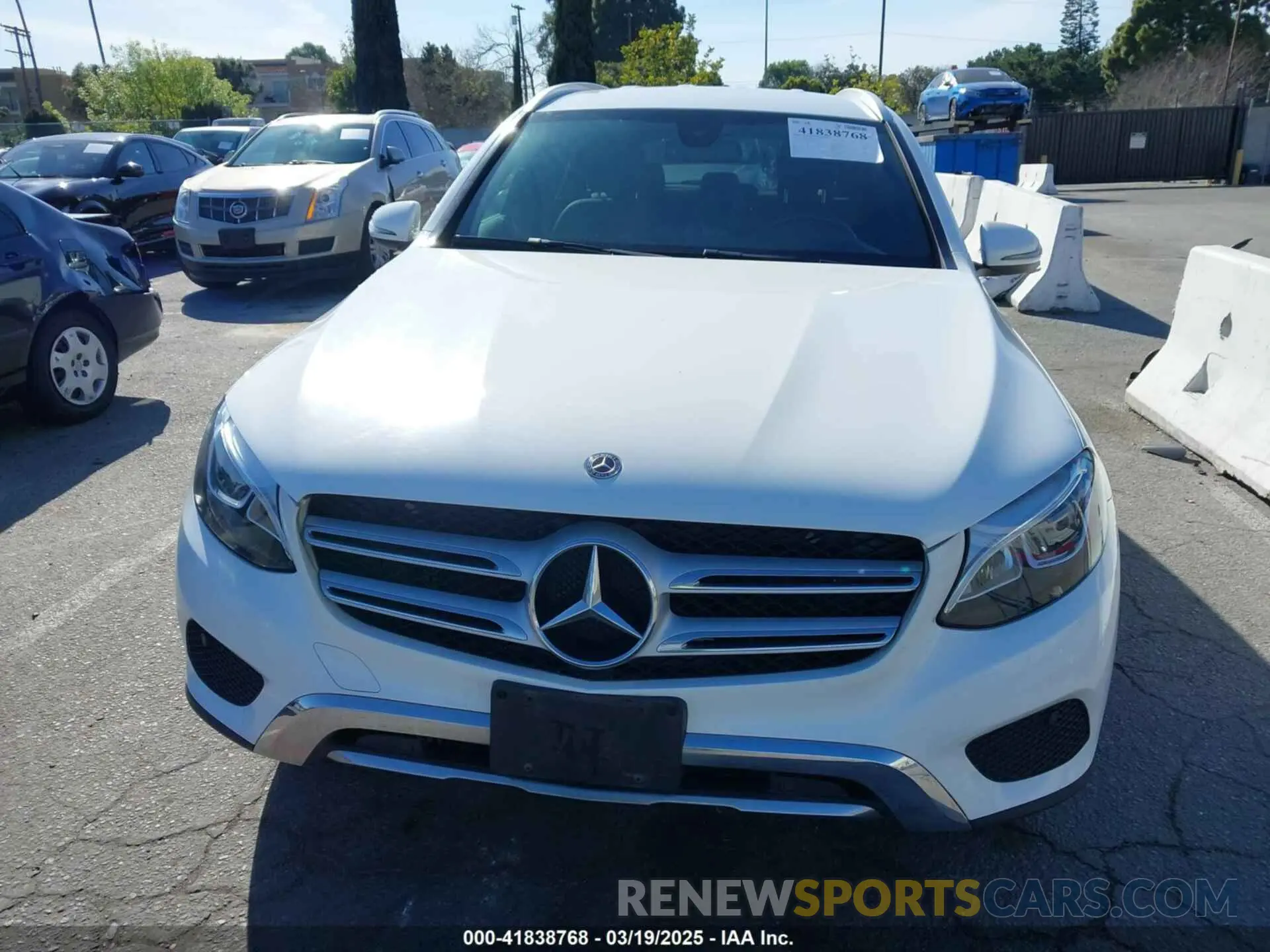 12 Photograph of a damaged car WDC0G4JBXKF661516 MERCEDES-BENZ GLC 300 2019