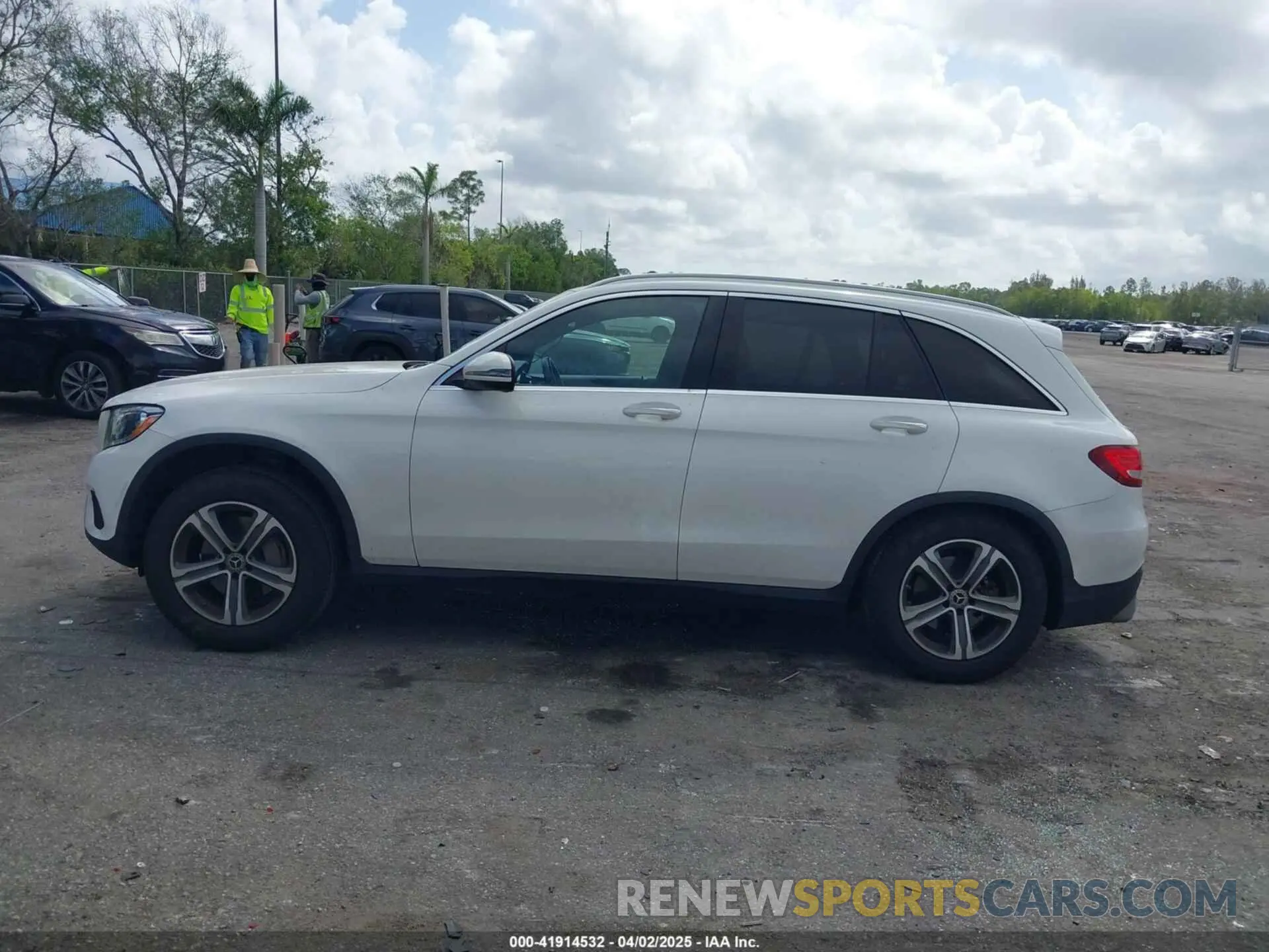 14 Photograph of a damaged car WDC0G4JBXKV151737 MERCEDES-BENZ GLC 300 2019