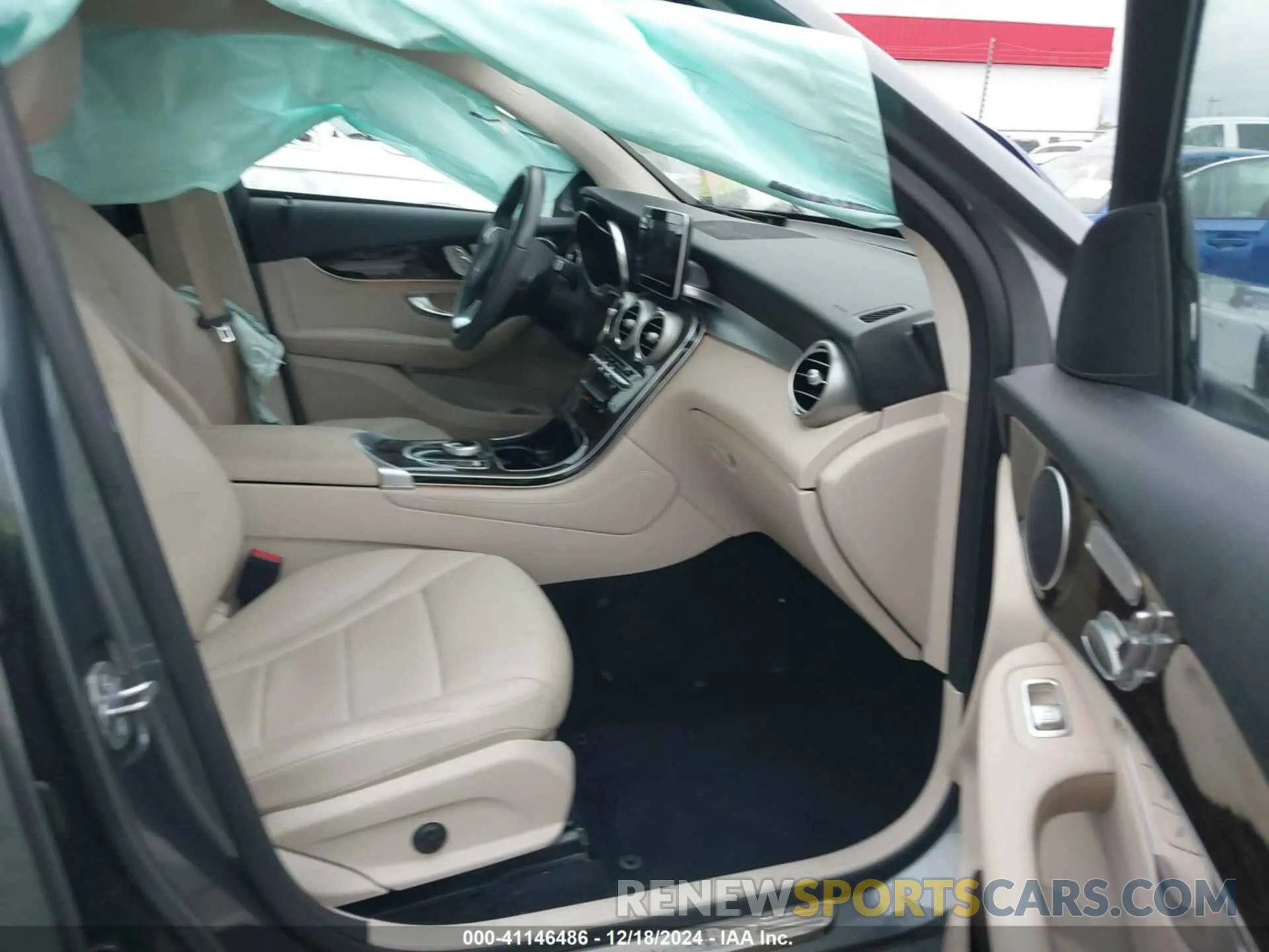 5 Photograph of a damaged car WDC0G4JBXKV153231 MERCEDES-BENZ GLC 300 2019