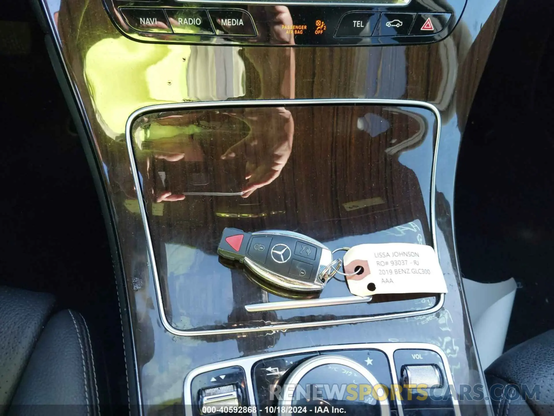 11 Photograph of a damaged car WDC0G4JBXKV170756 MERCEDES-BENZ GLC 300 2019