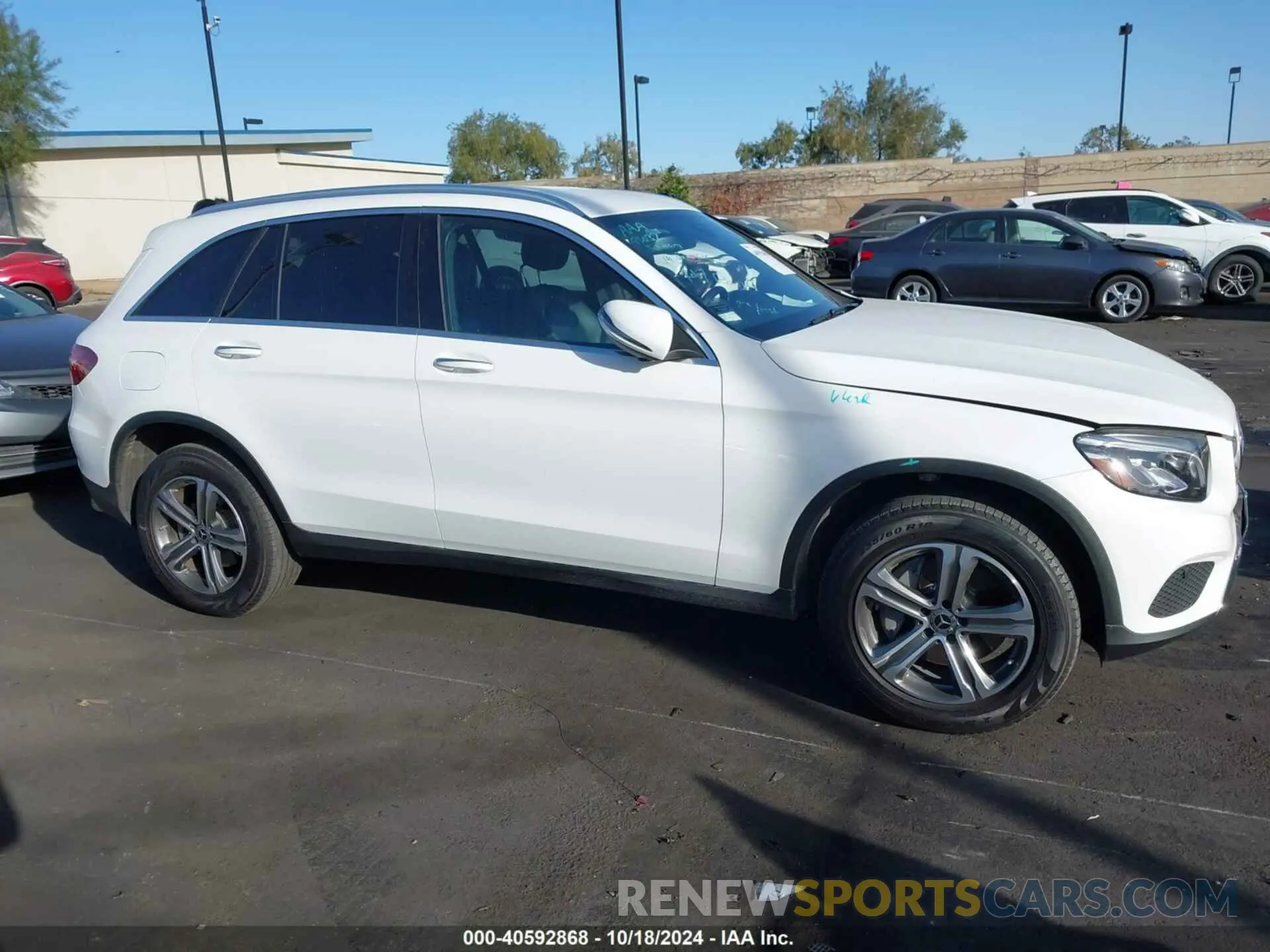 14 Photograph of a damaged car WDC0G4JBXKV170756 MERCEDES-BENZ GLC 300 2019