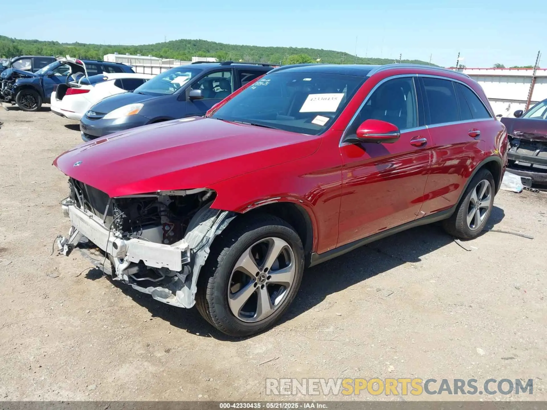2 Photograph of a damaged car WDC0G4KB1KF611778 MERCEDES-BENZ GLC 300 2019