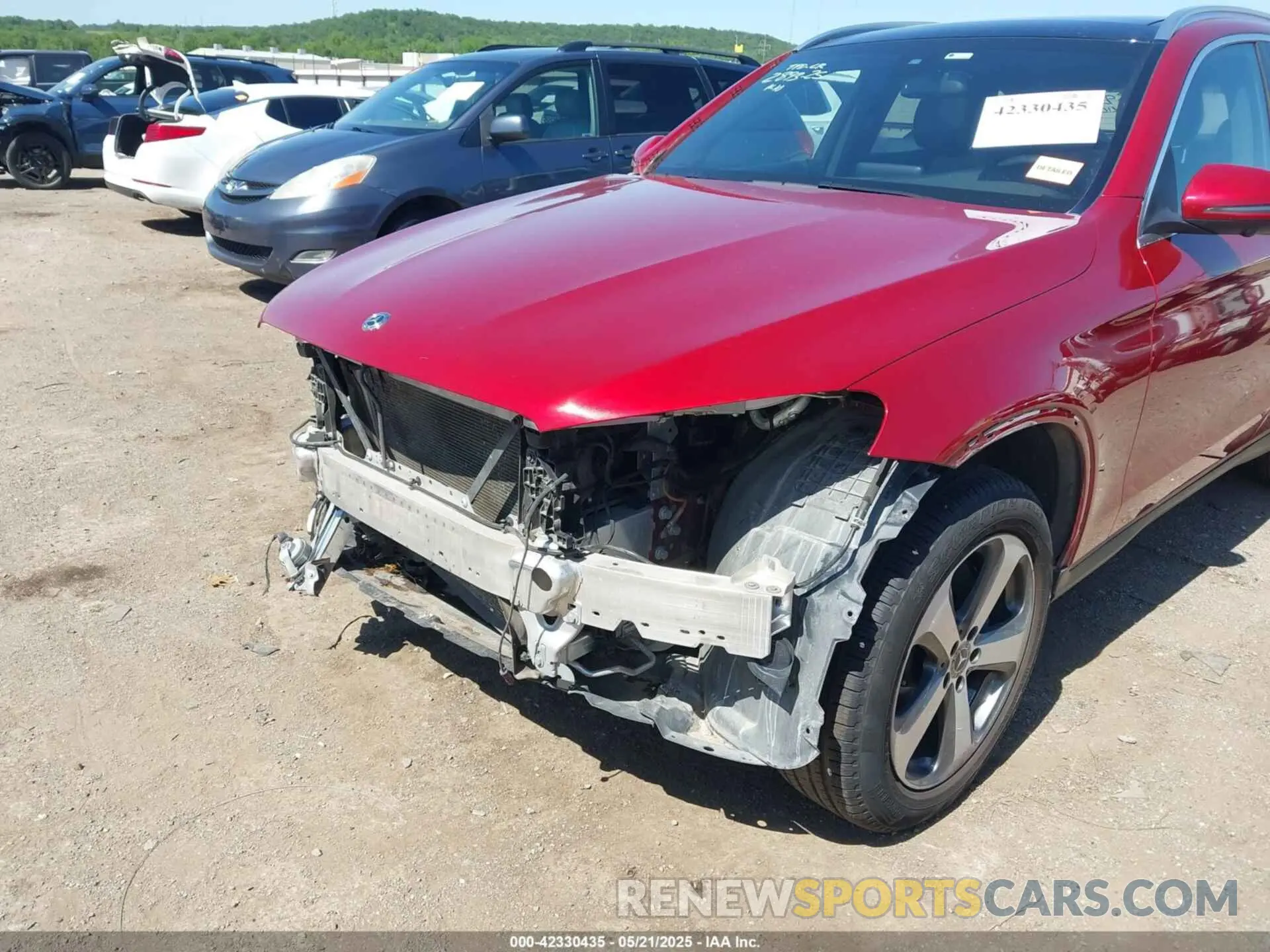 6 Photograph of a damaged car WDC0G4KB1KF611778 MERCEDES-BENZ GLC 300 2019