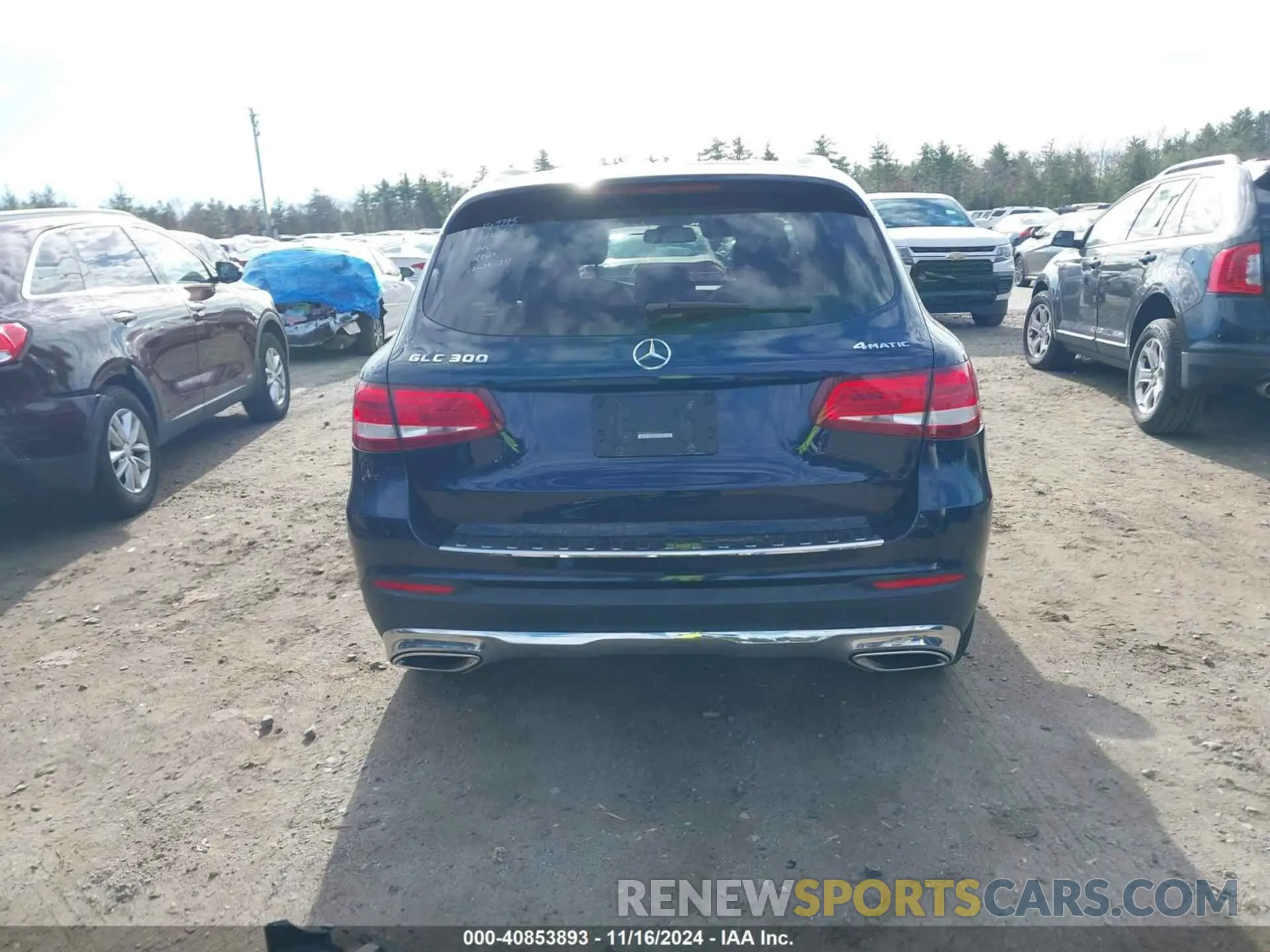 17 Photograph of a damaged car WDC0G4KB1KV123310 MERCEDES-BENZ GLC 300 2019