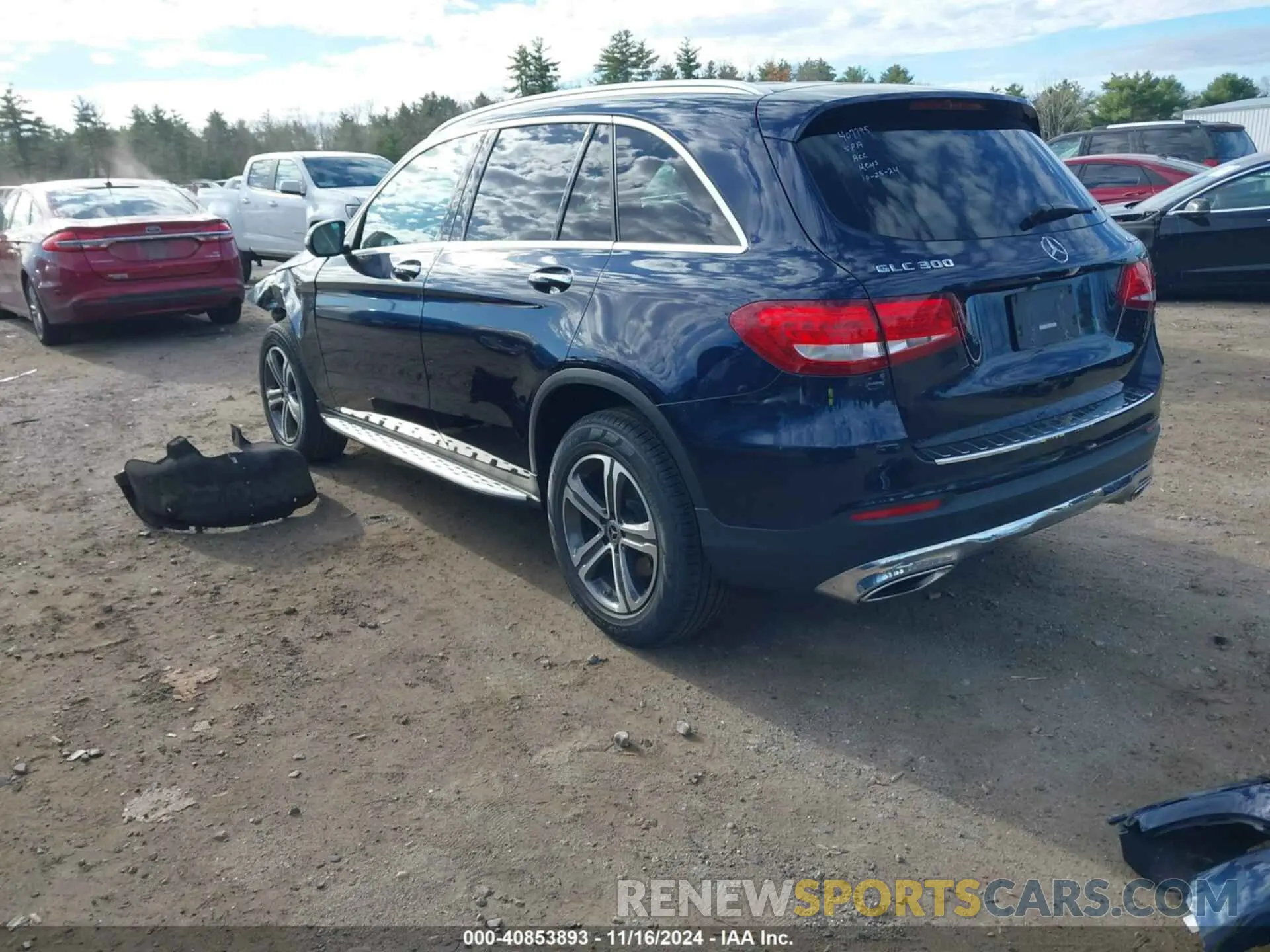 3 Photograph of a damaged car WDC0G4KB1KV123310 MERCEDES-BENZ GLC 300 2019