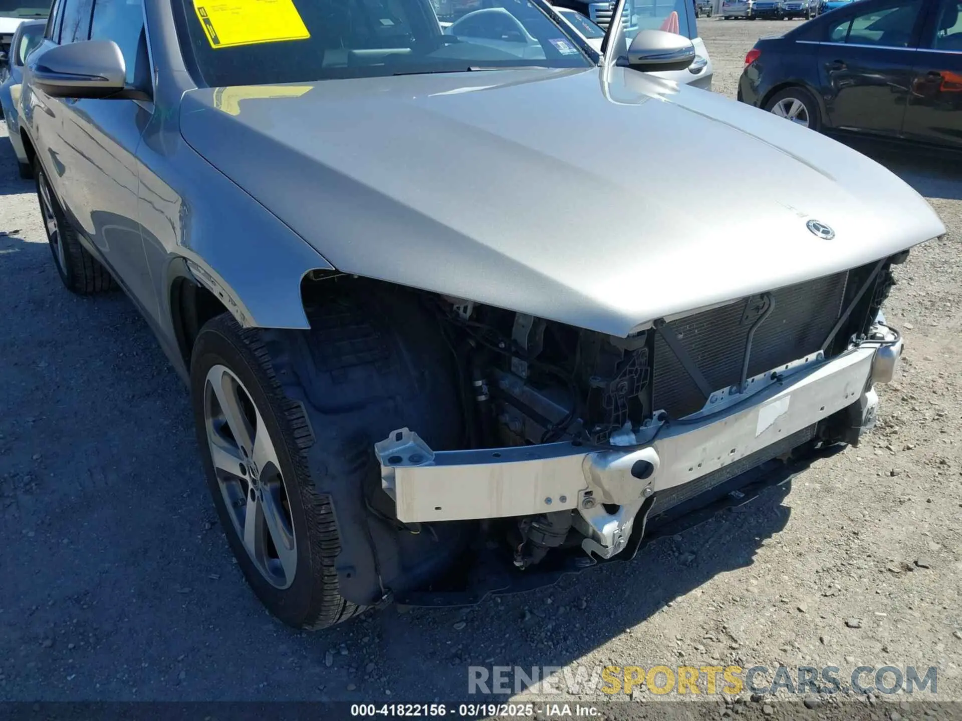 17 Photograph of a damaged car WDC0G4KB1KV128569 MERCEDES-BENZ GLC 300 2019