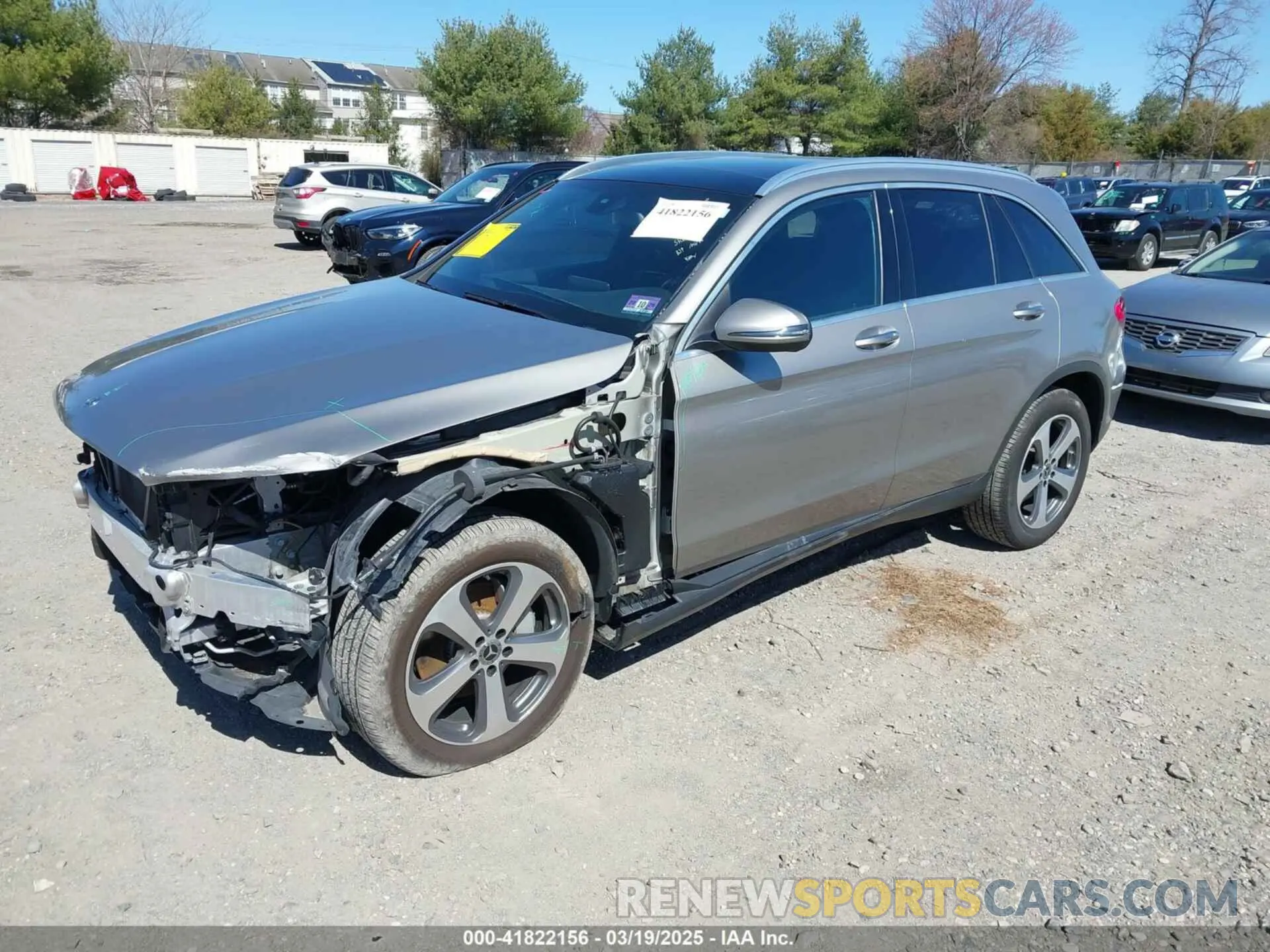 2 Photograph of a damaged car WDC0G4KB1KV128569 MERCEDES-BENZ GLC 300 2019