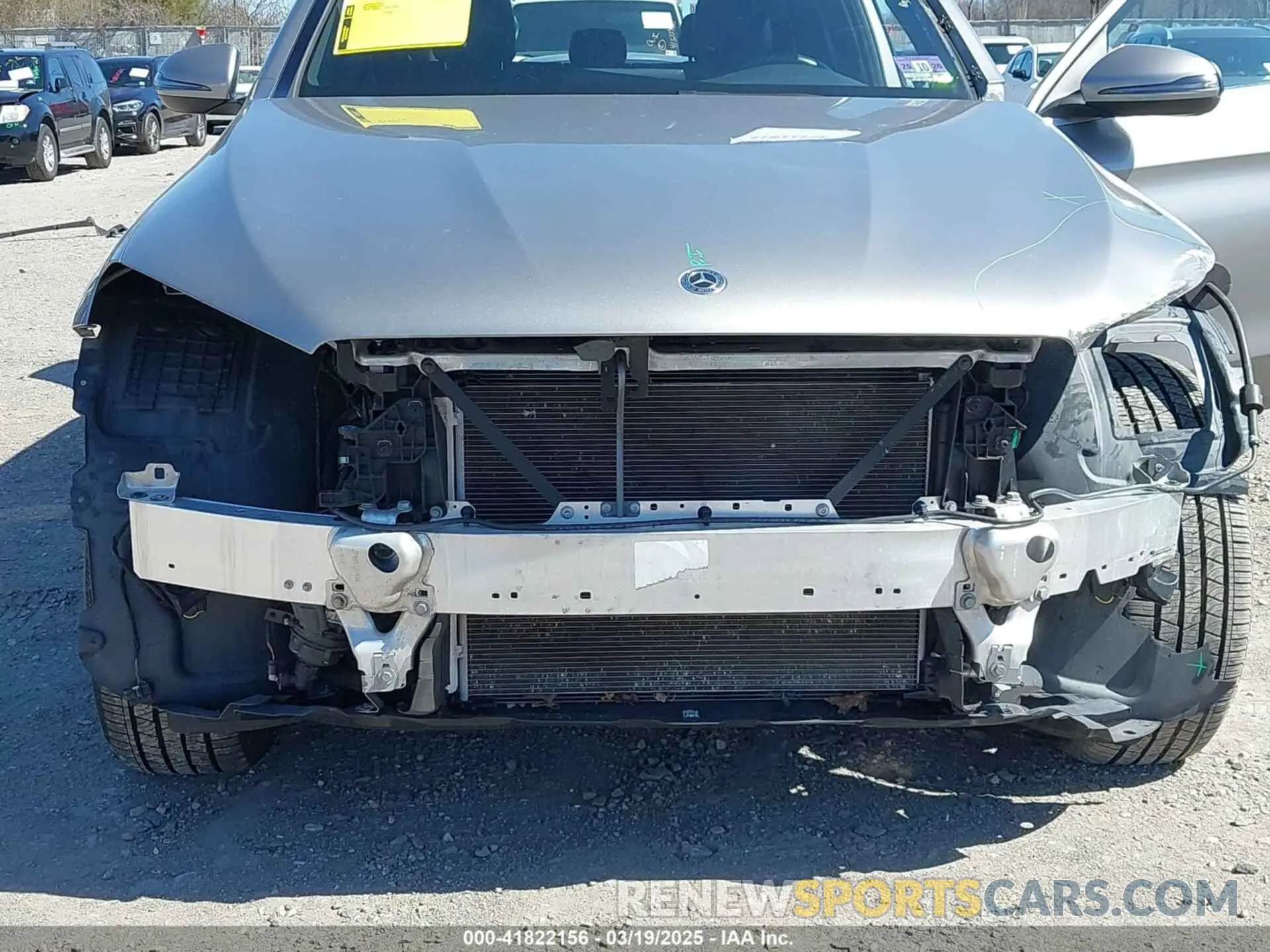 6 Photograph of a damaged car WDC0G4KB1KV128569 MERCEDES-BENZ GLC 300 2019
