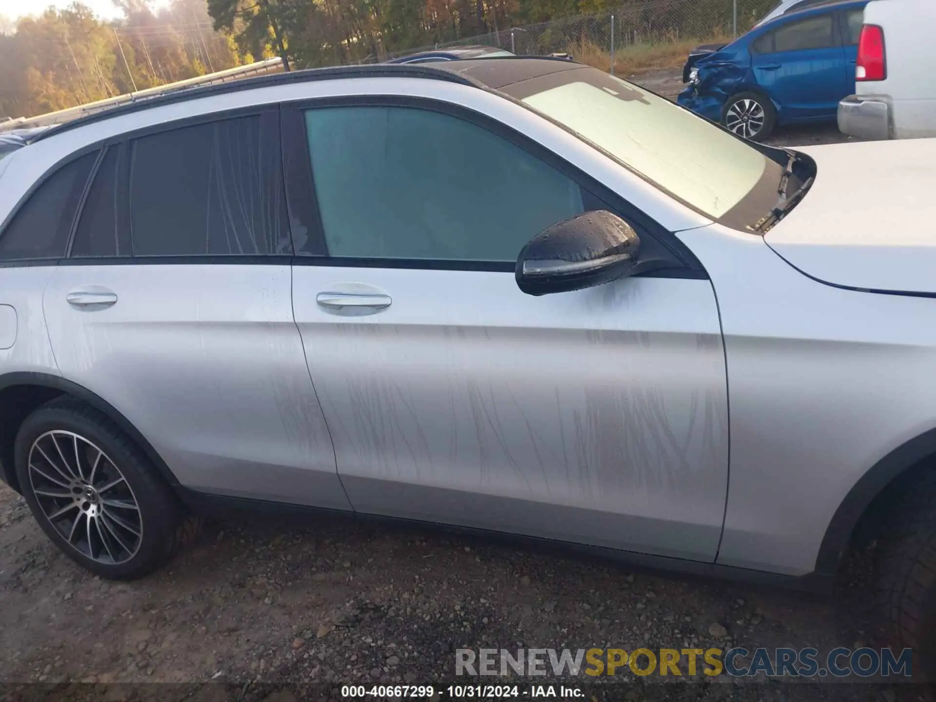 13 Photograph of a damaged car WDC0G4KB1KV193129 MERCEDES-BENZ GLC 300 2019