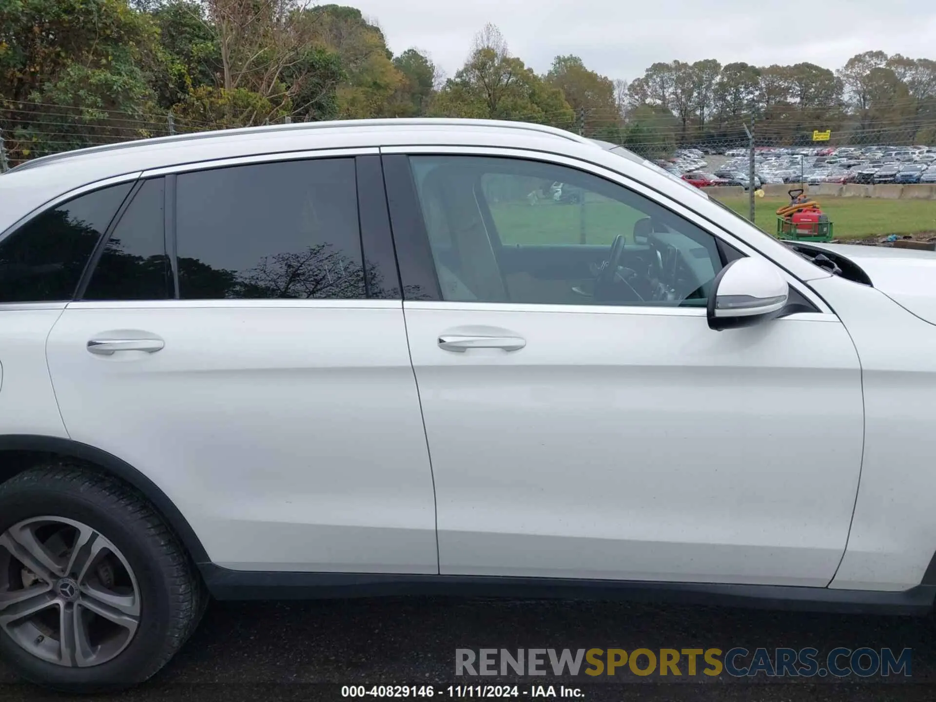 13 Photograph of a damaged car WDC0G4KB2KV147678 MERCEDES-BENZ GLC 300 2019