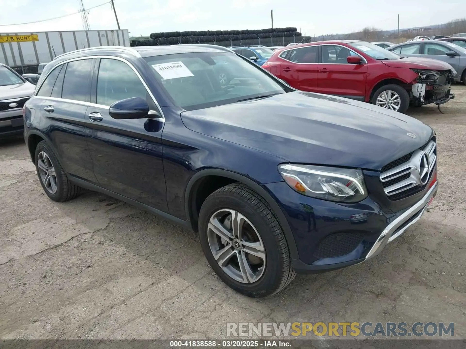 1 Photograph of a damaged car WDC0G4KB3KV117959 MERCEDES-BENZ GLC 300 2019