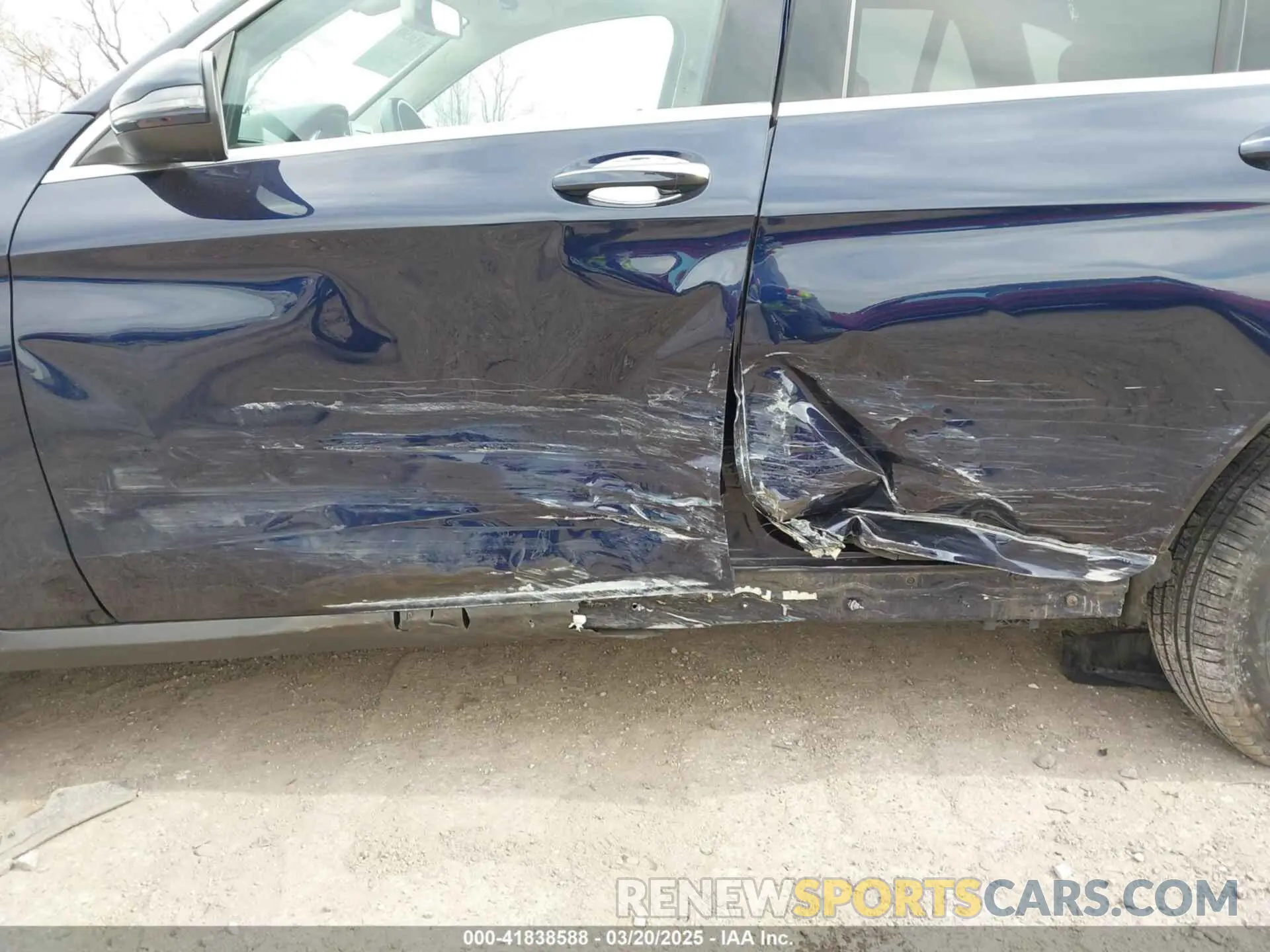 6 Photograph of a damaged car WDC0G4KB3KV117959 MERCEDES-BENZ GLC 300 2019