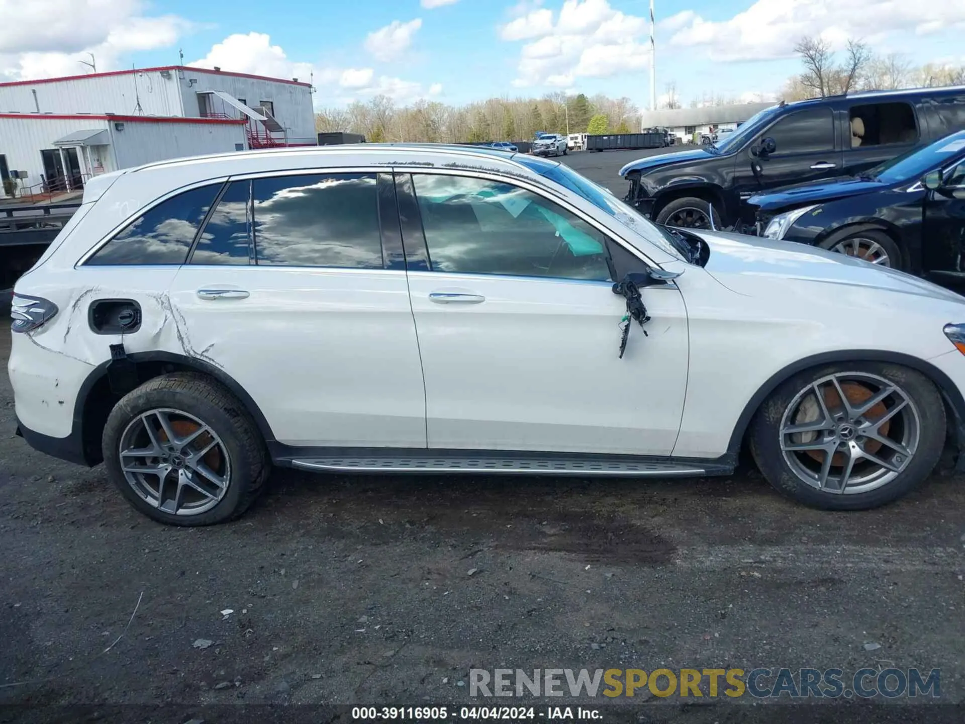 13 Photograph of a damaged car WDC0G4KB3KV189602 MERCEDES-BENZ GLC 300 2019