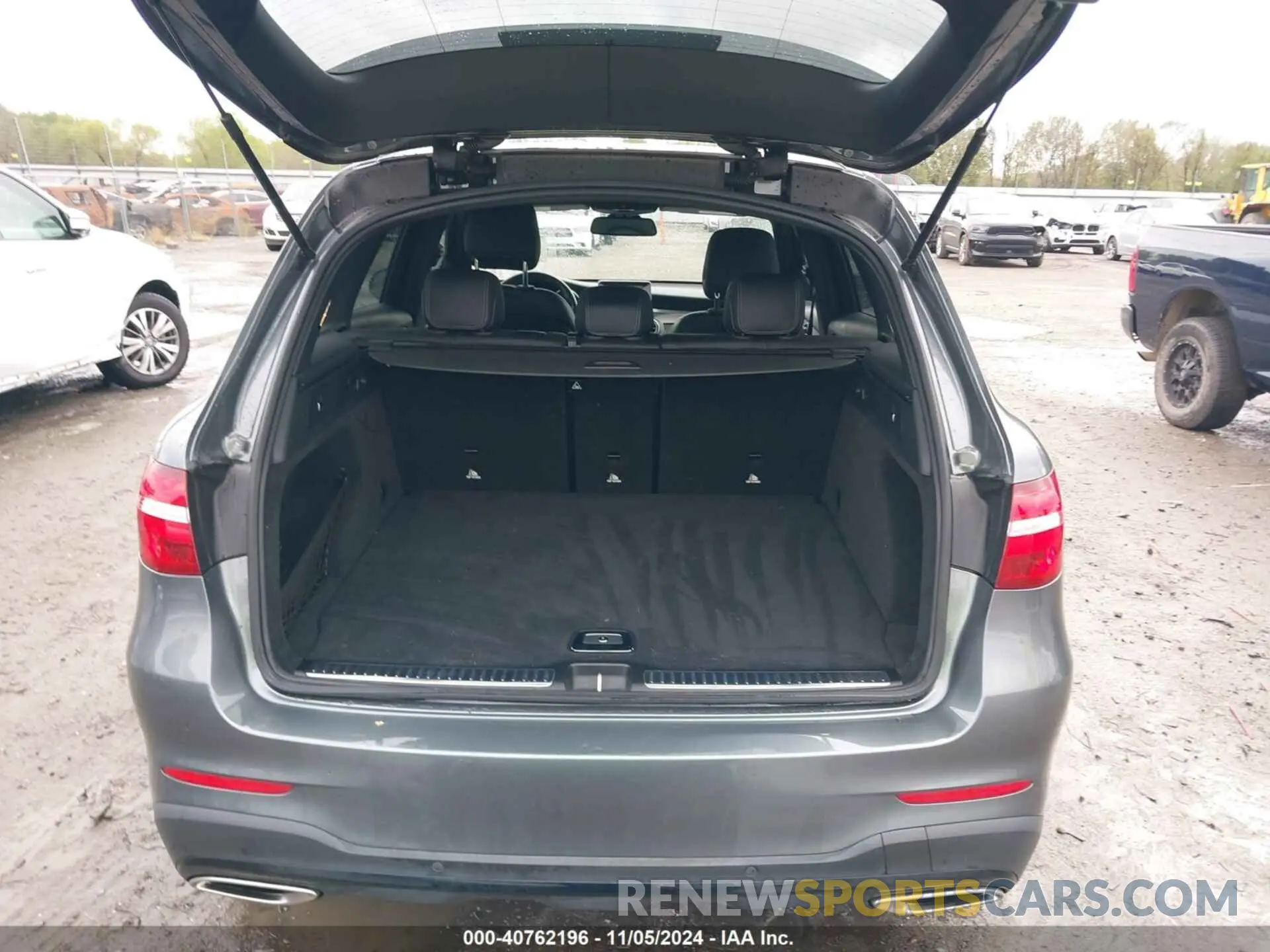 8 Photograph of a damaged car WDC0G4KB4KV191259 MERCEDES-BENZ GLC 300 2019