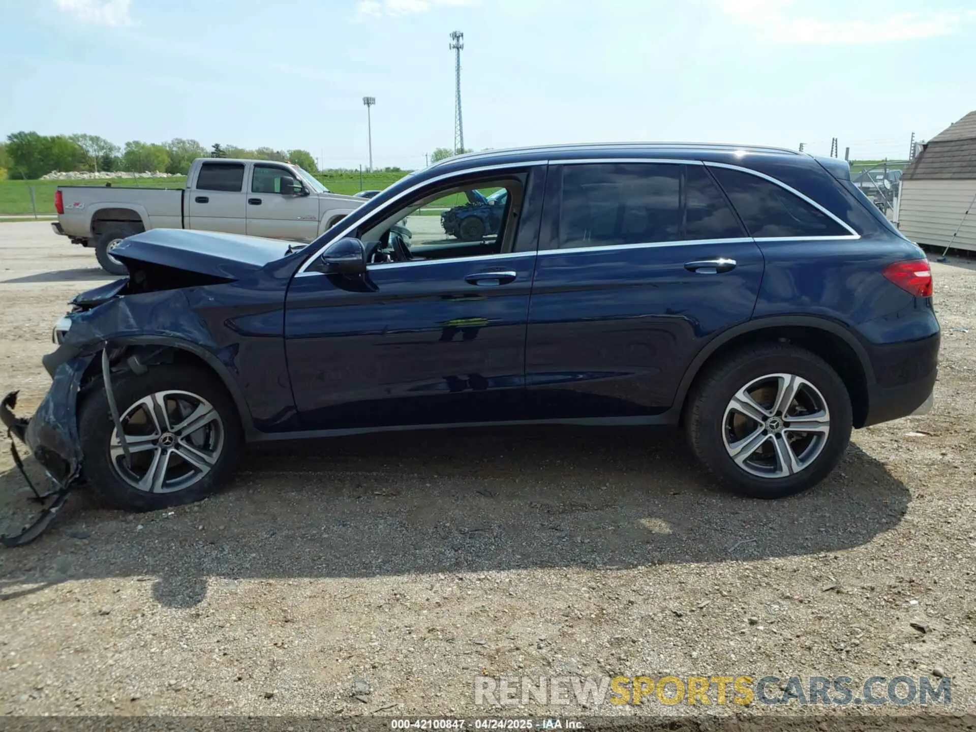 14 Photograph of a damaged car WDC0G4KB5KF626915 MERCEDES-BENZ GLC 300 2019
