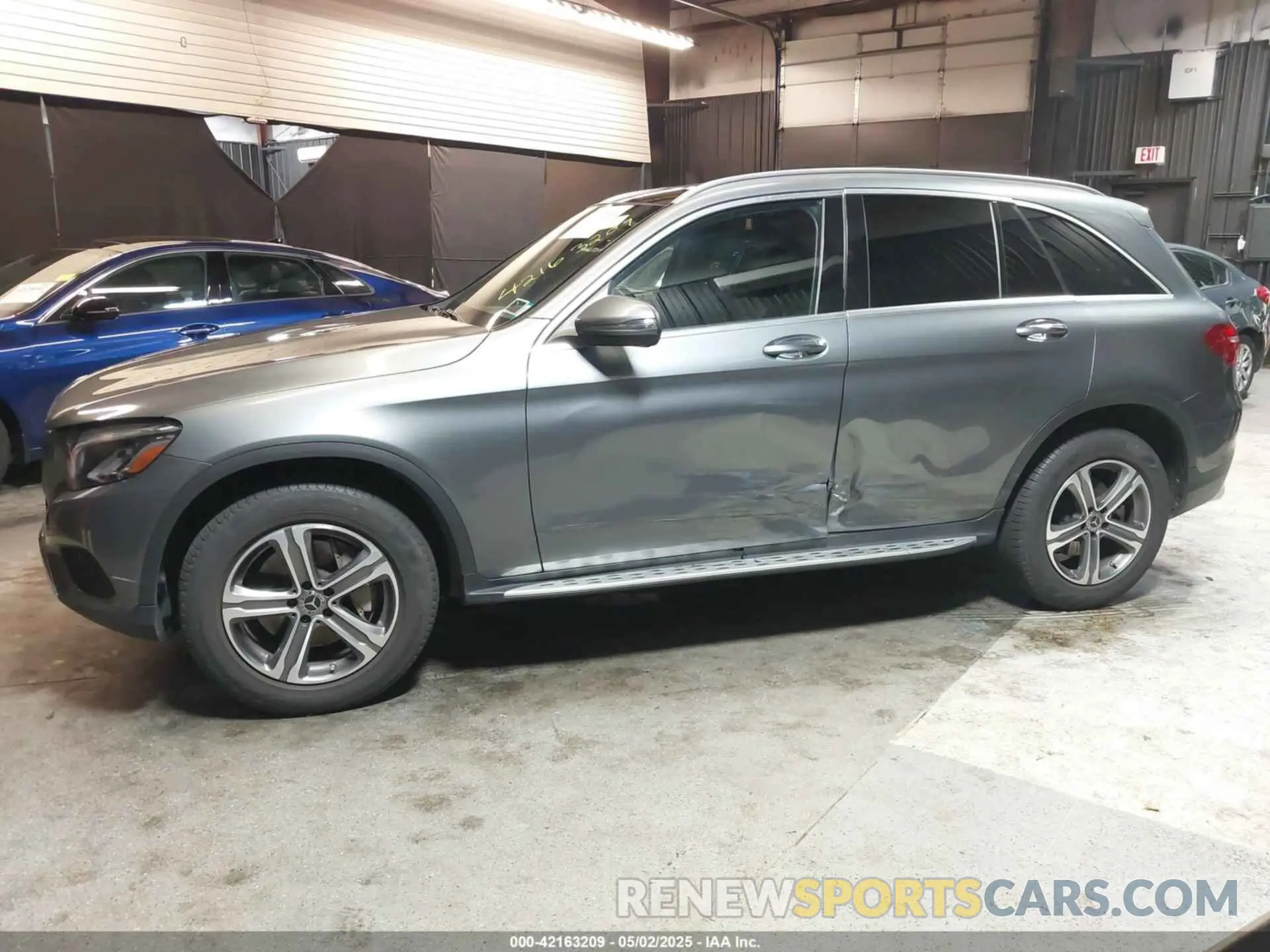 6 Photograph of a damaged car WDC0G4KB5KV118403 MERCEDES-BENZ GLC 300 2019