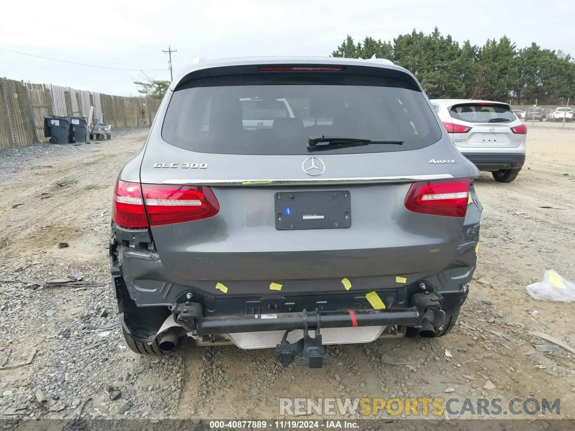 17 Photograph of a damaged car WDC0G4KB5KV156889 MERCEDES-BENZ GLC 300 2019