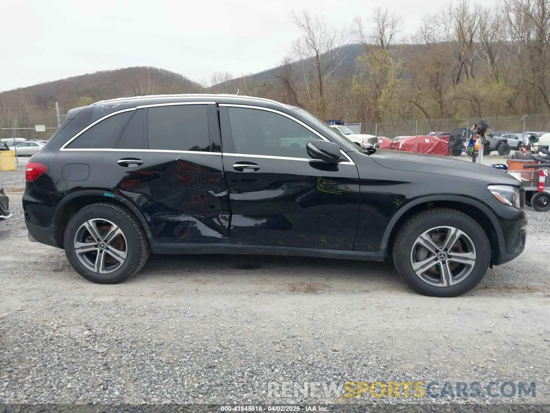 13 Photograph of a damaged car WDC0G4KB5KV177810 MERCEDES-BENZ GLC 300 2019