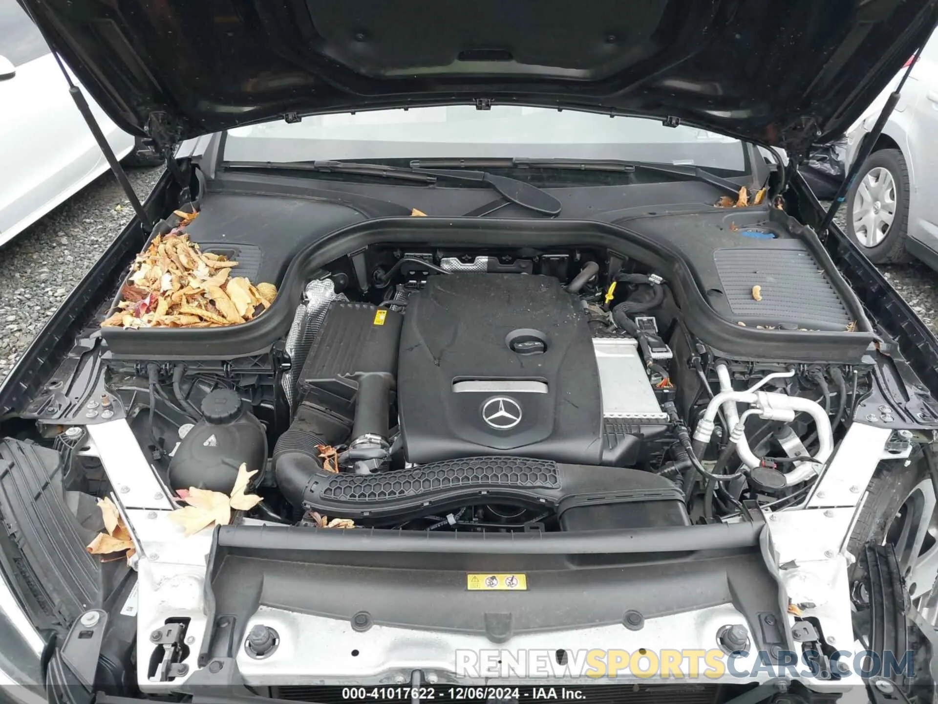 10 Photograph of a damaged car WDC0G4KB5KV195160 MERCEDES-BENZ GLC 300 2019