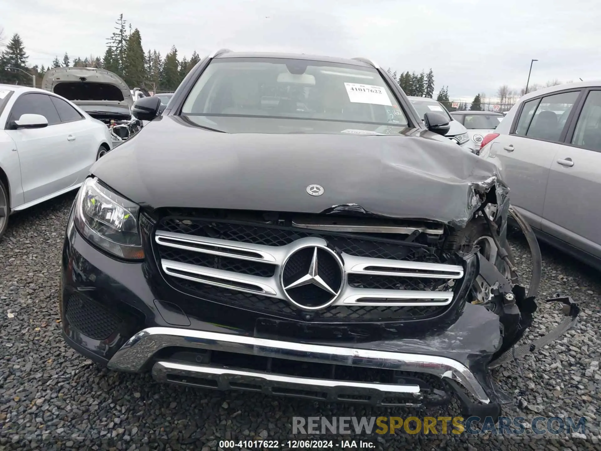 12 Photograph of a damaged car WDC0G4KB5KV195160 MERCEDES-BENZ GLC 300 2019