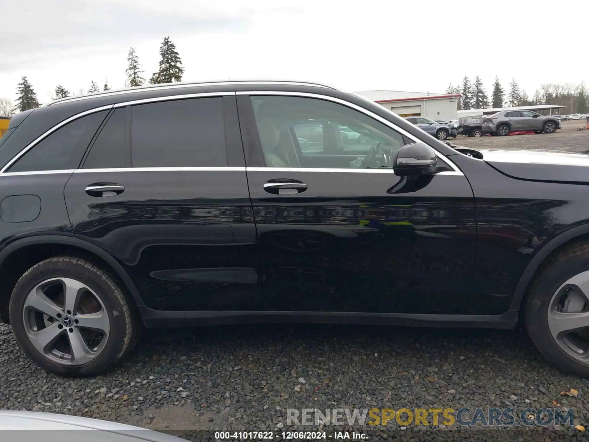 13 Photograph of a damaged car WDC0G4KB5KV195160 MERCEDES-BENZ GLC 300 2019