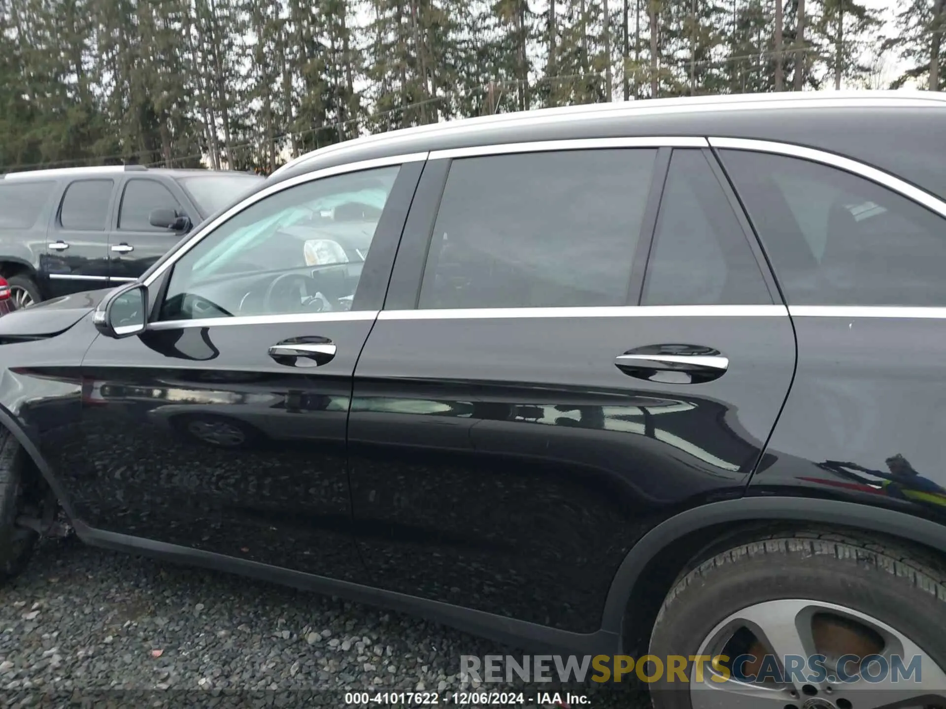 14 Photograph of a damaged car WDC0G4KB5KV195160 MERCEDES-BENZ GLC 300 2019