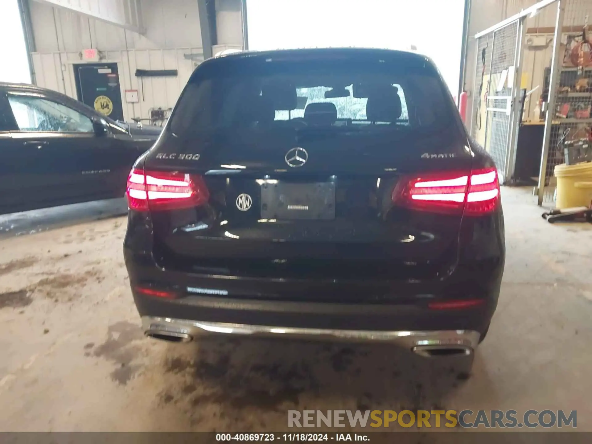 16 Photograph of a damaged car WDC0G4KB6KV149434 MERCEDES-BENZ GLC 300 2019