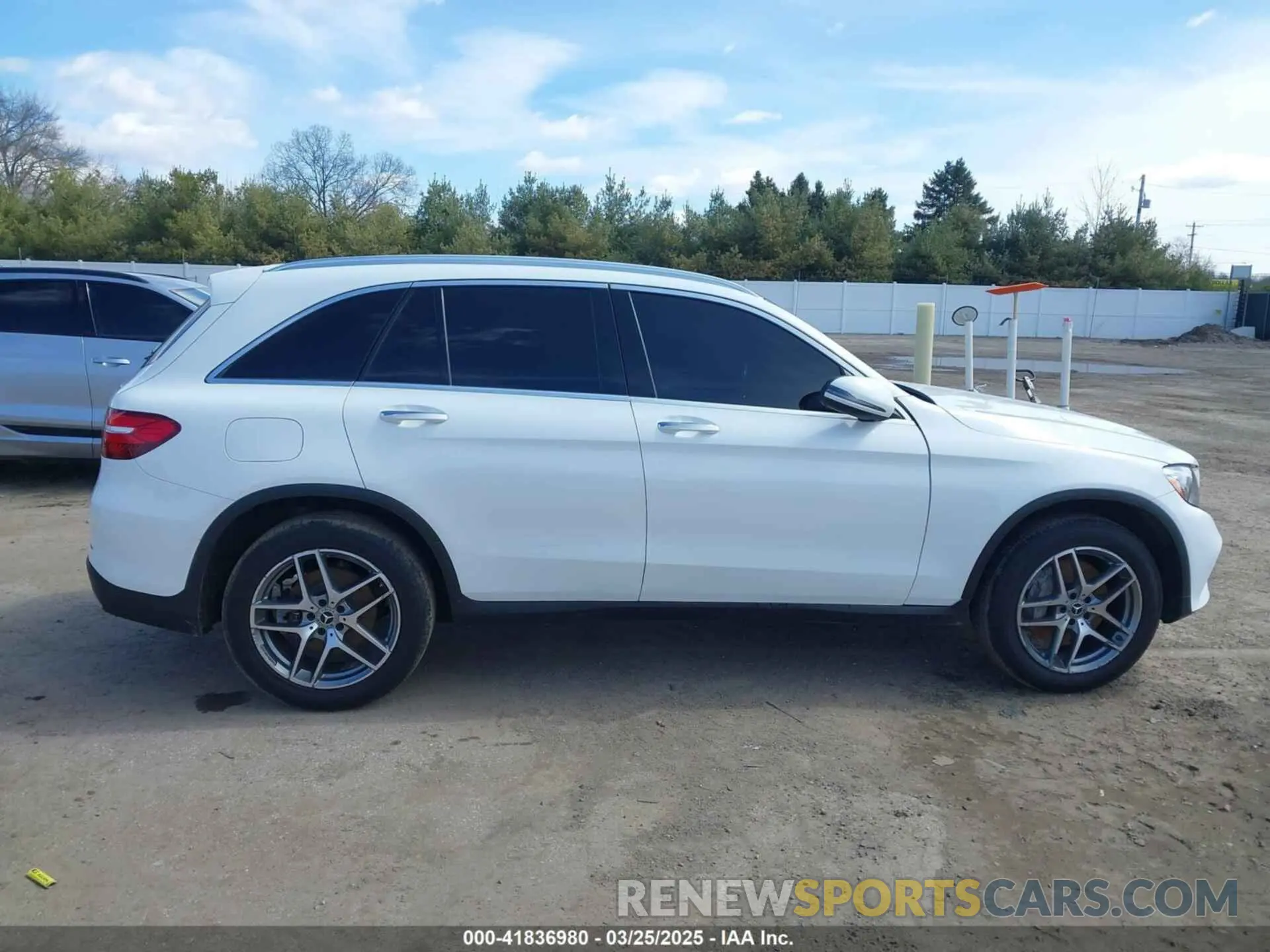 13 Photograph of a damaged car WDC0G4KB6KV150518 MERCEDES-BENZ GLC 300 2019