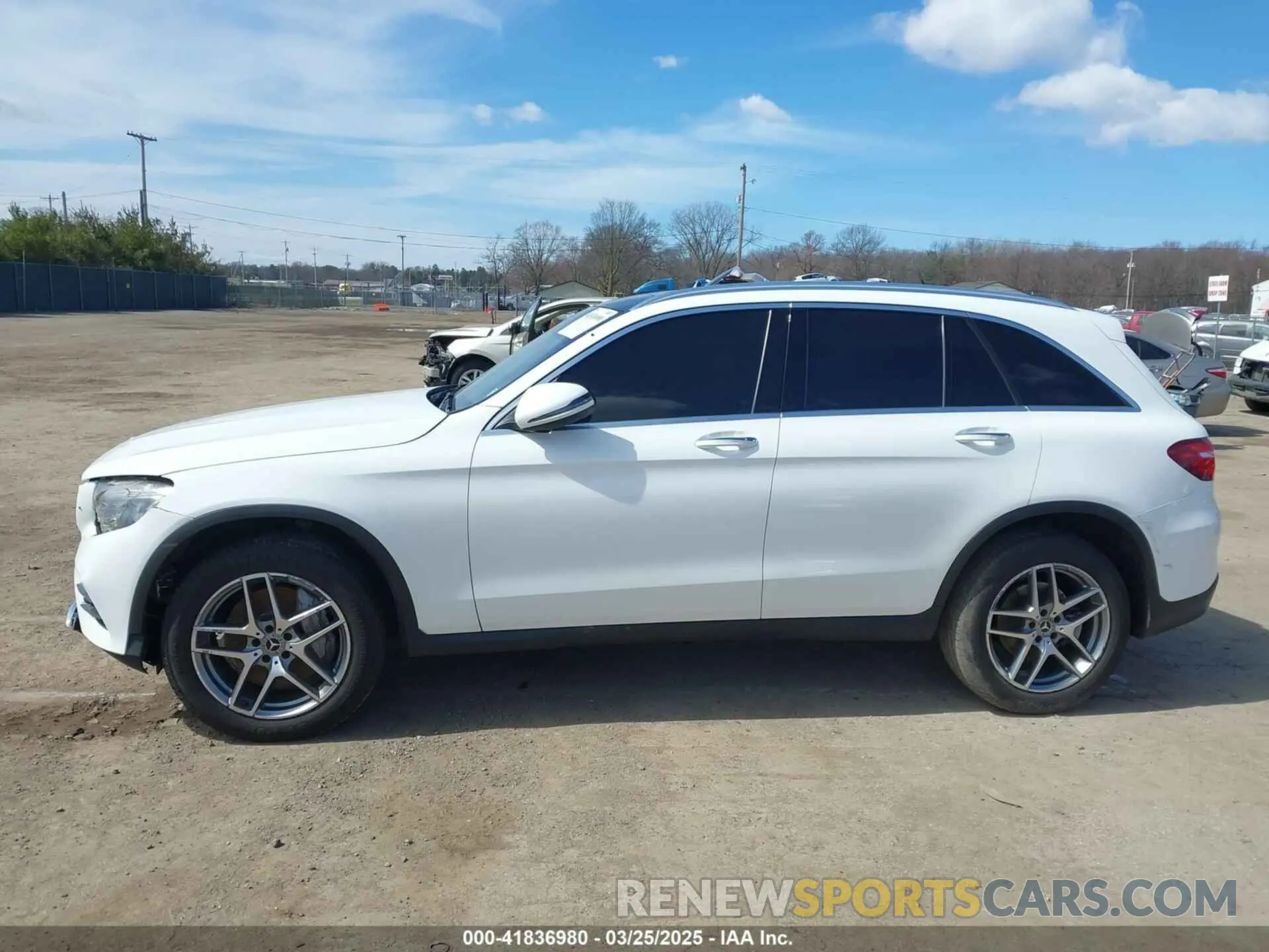 14 Photograph of a damaged car WDC0G4KB6KV150518 MERCEDES-BENZ GLC 300 2019