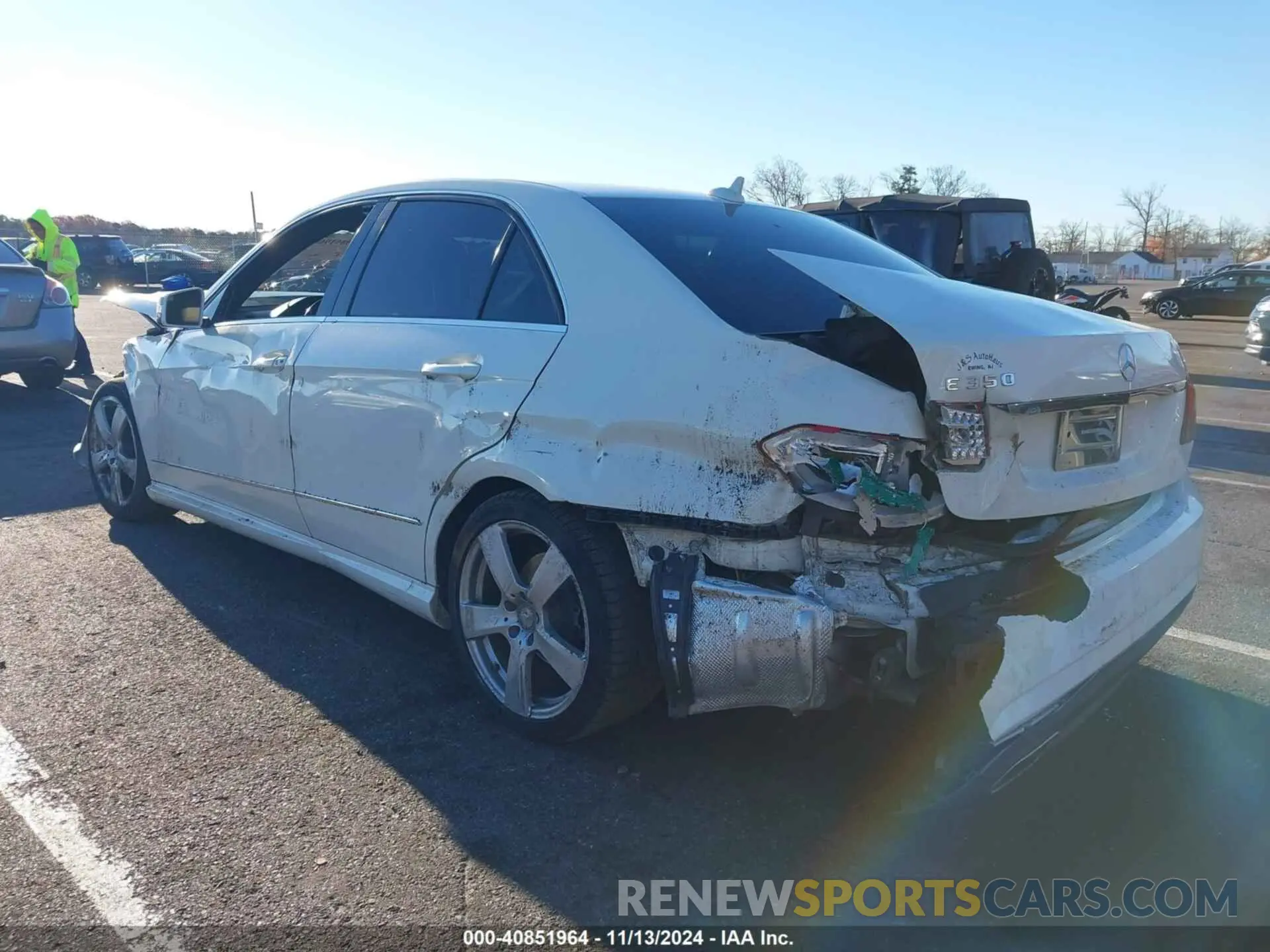 17 Photograph of a damaged car WDC0G4KB6KV175015 MERCEDES-BENZ GLC 300 2019