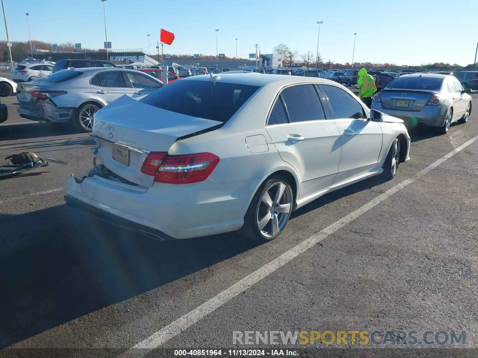 4 Photograph of a damaged car WDC0G4KB6KV175015 MERCEDES-BENZ GLC 300 2019