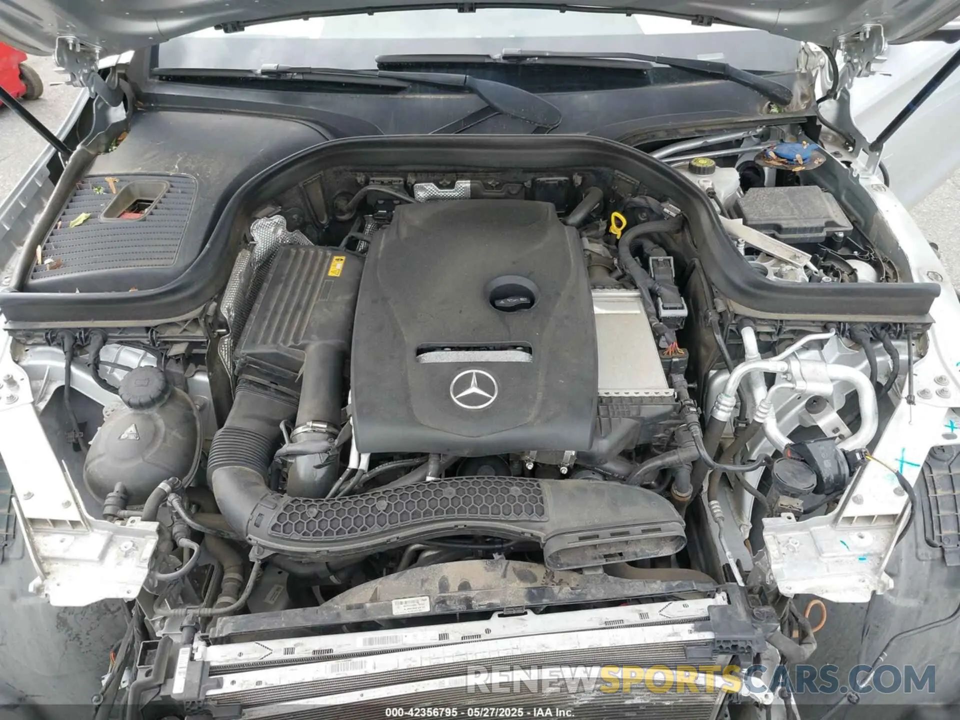 10 Photograph of a damaged car WDC0G4KB7KF626348 MERCEDES-BENZ GLC 300 2019