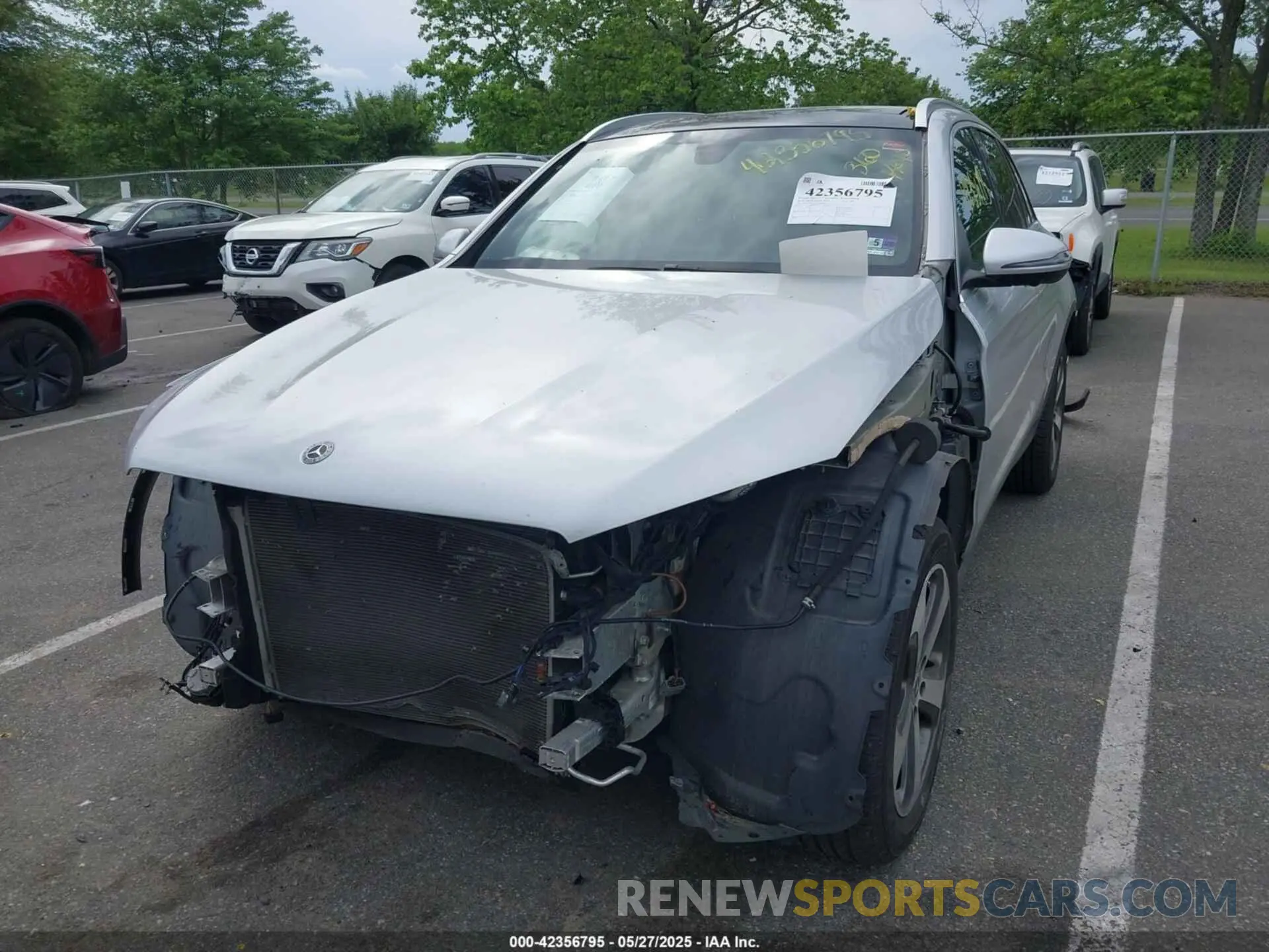 6 Photograph of a damaged car WDC0G4KB7KF626348 MERCEDES-BENZ GLC 300 2019