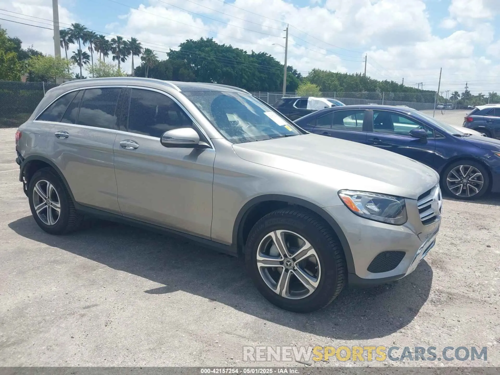 1 Photograph of a damaged car WDC0G4KB7KV120167 MERCEDES-BENZ GLC 300 2019