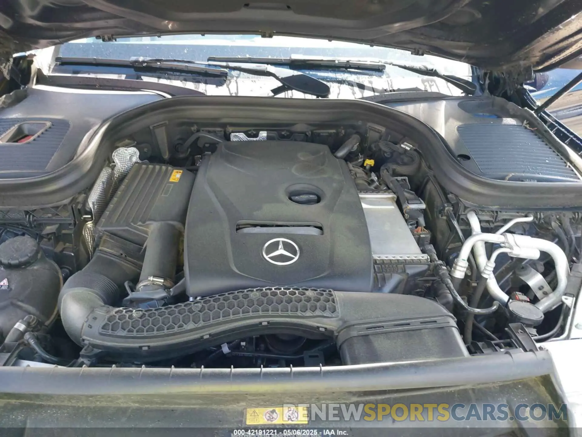 10 Photograph of a damaged car WDC0G4KB7KV176349 MERCEDES-BENZ GLC 300 2019